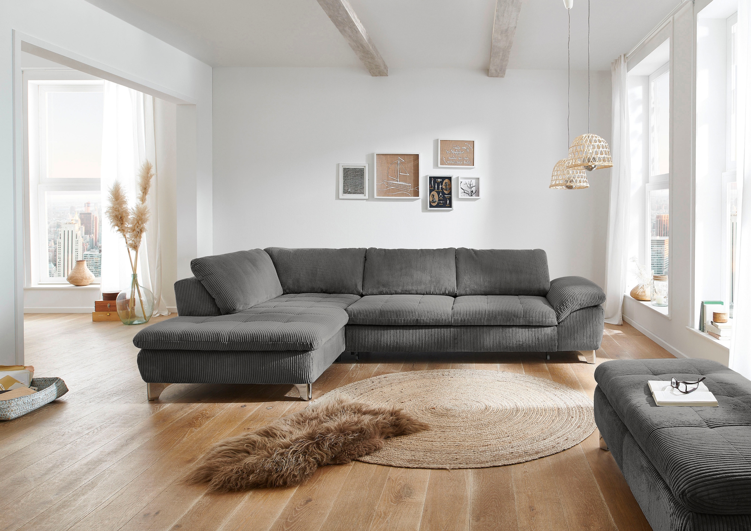 Die PlanBar Ecksofa »MP-IN14007 L-Form« wahlweise mit Bettfunktion und verstellbaren Kopfstützen, in Cord