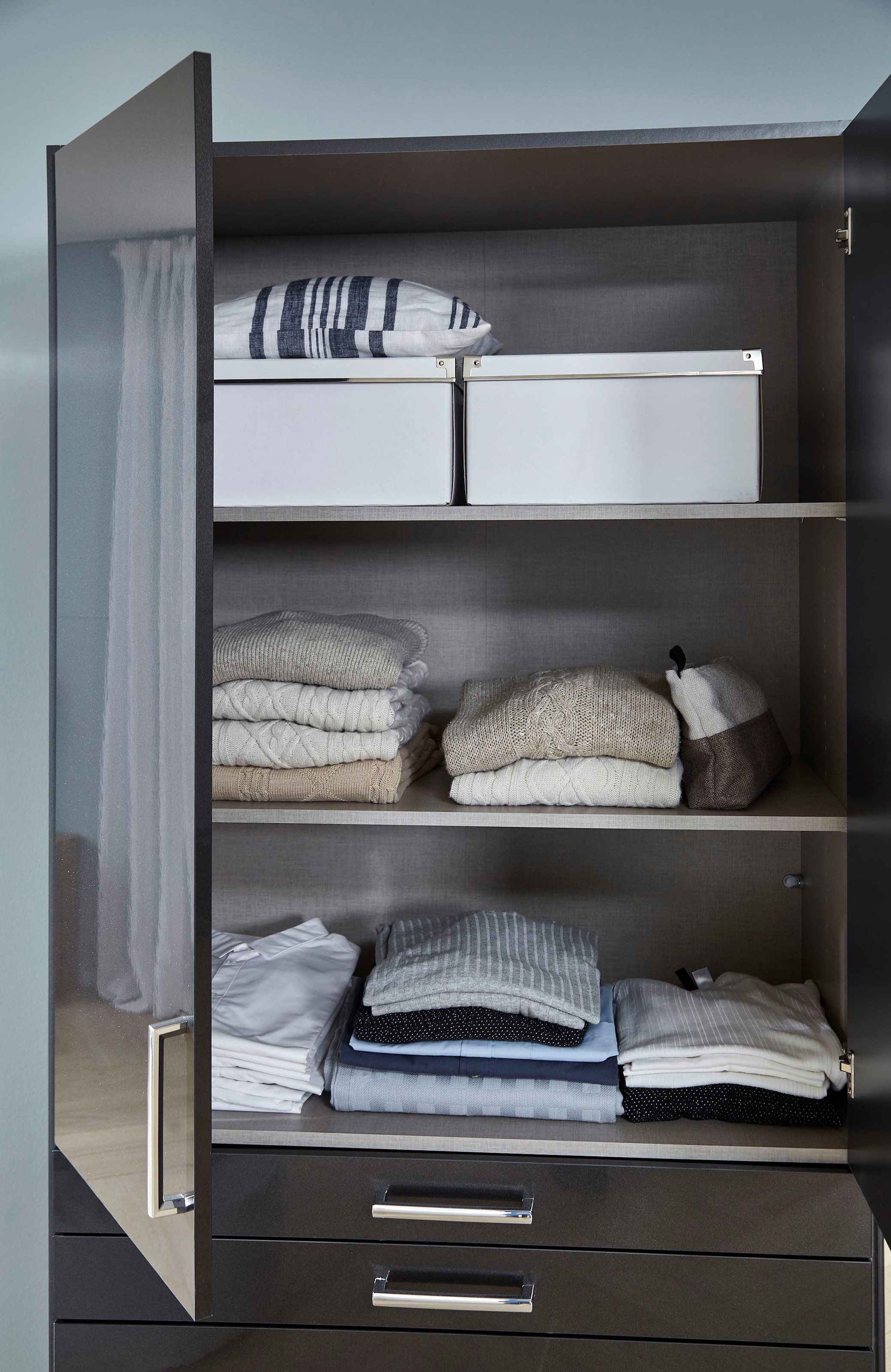 rauch Drehtürenschrank »Kleiderschrank Schrank Garderobe Garderobenschrank Topseller HOMBURG« inkl. Passepartout, oberer Schubkasten mit Einteilung MADE IN GERMANY