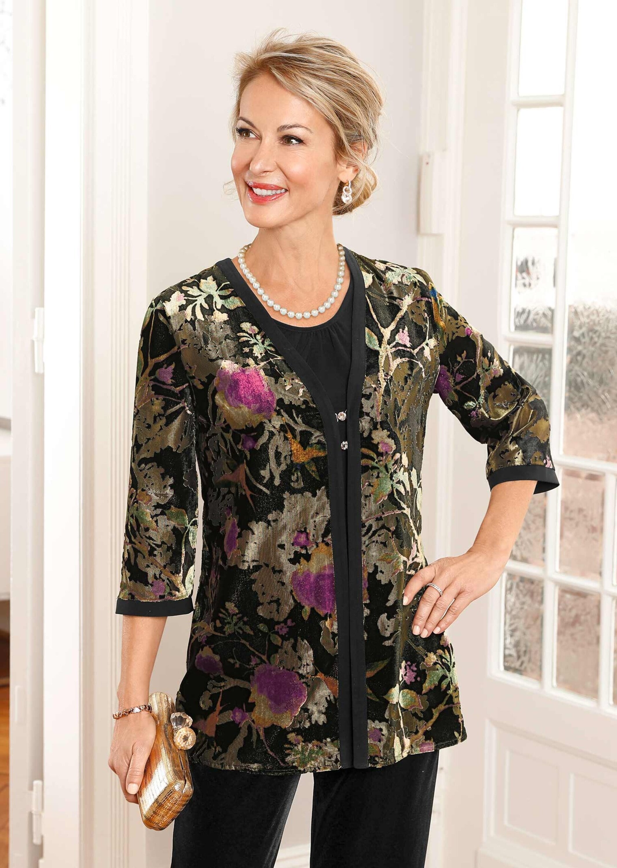 GOLDNER Jackenblazer »Kurzgröße Exquisites Samtausbrennerjäckchen«