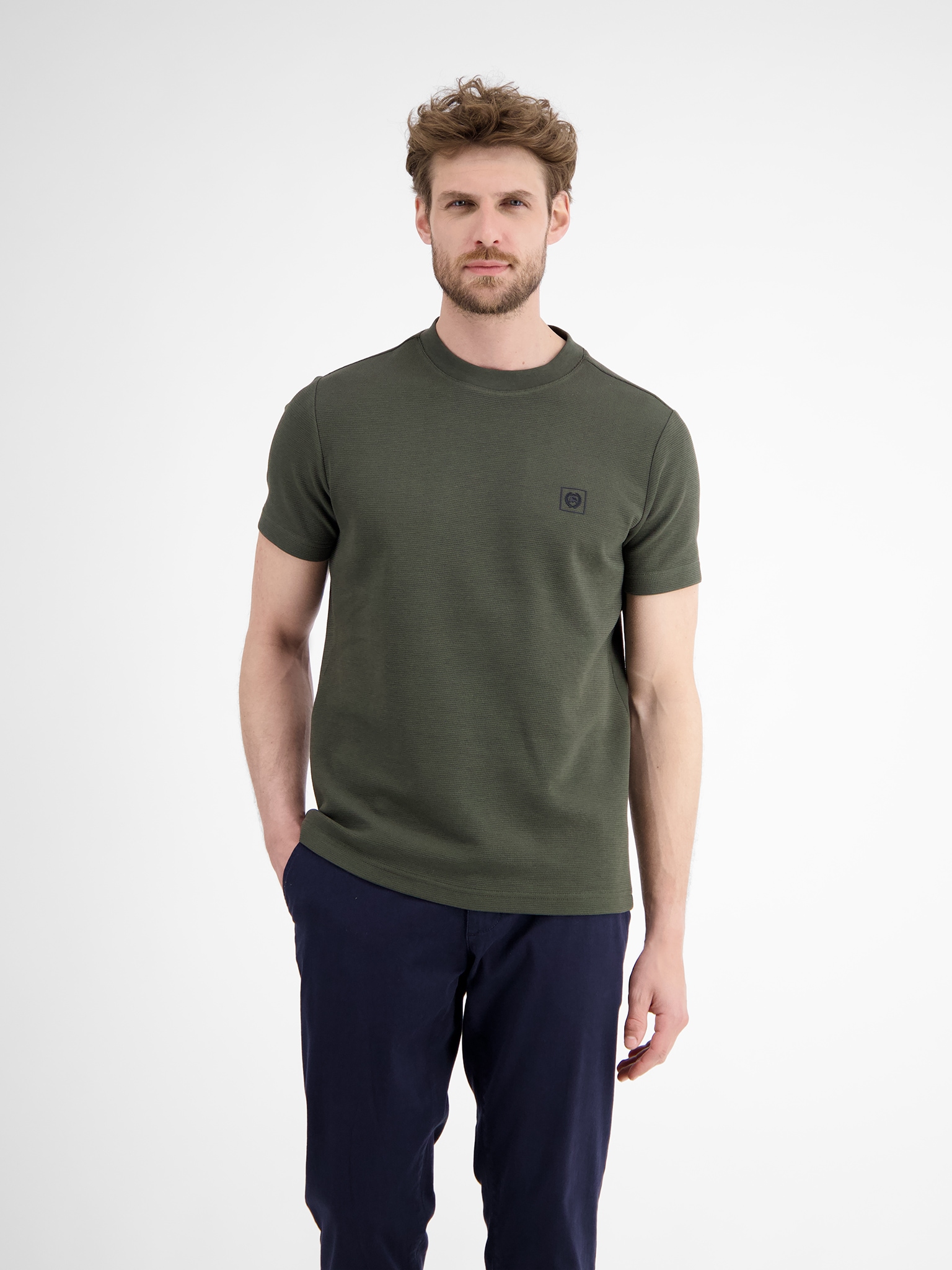 LERROS T-Shirt in Waffel-Piqué und mit Logo-Badge