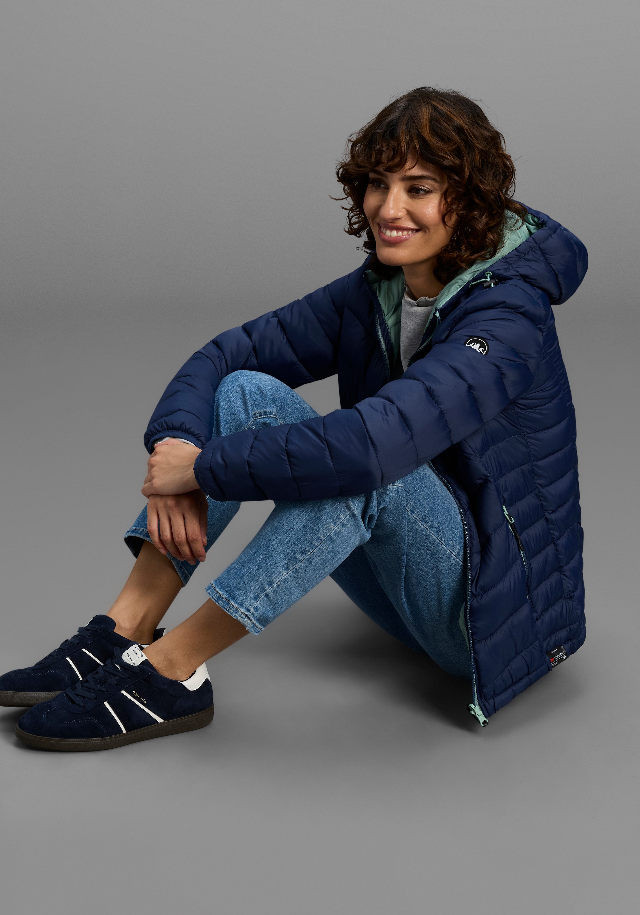 Polarino Steppjacke, mit Kapuze, Übergangsjacke für kühle Tage, aus leichtem Webmaterial