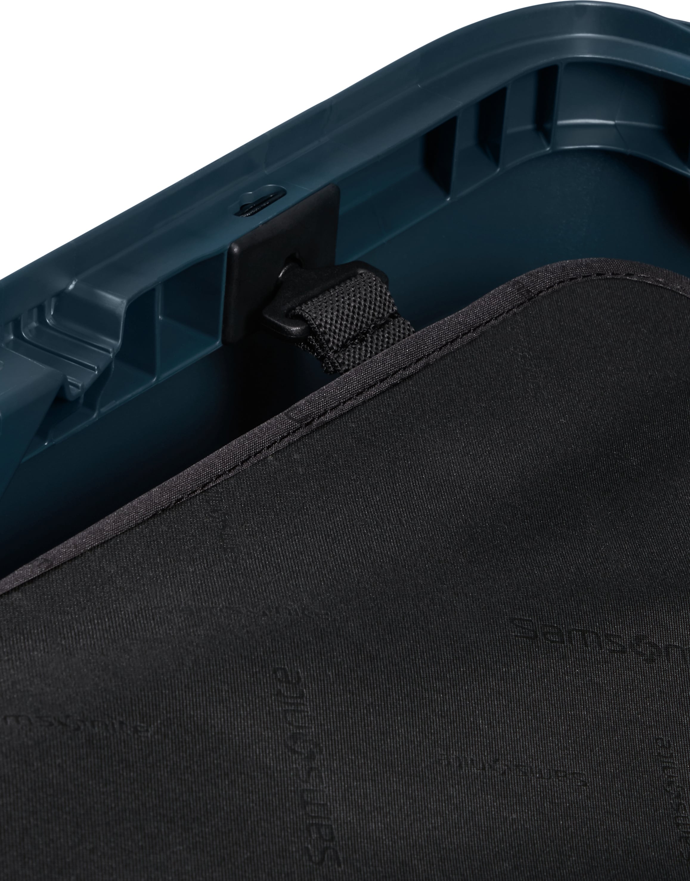 Samsonite Hartschalen-Trolley »MAGNUM, verschiedene Größen und Farben« 38 l 4 Rollen mit arretierbarem und versenkbarem Druckknopf-Trolleysystem