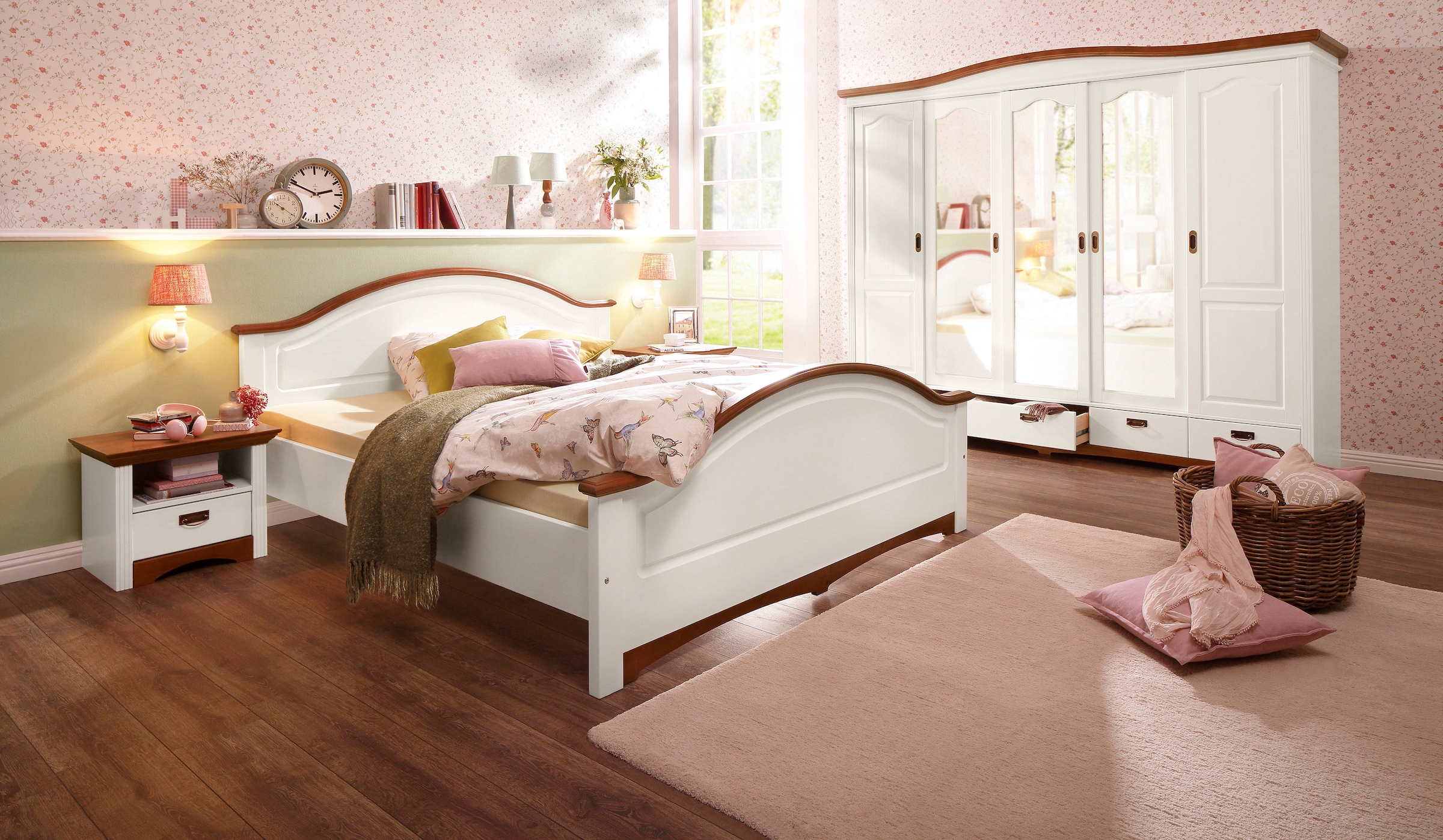 Home affaire Schlafzimmer-Set »Konrad«, (Set, 5 St.), mit 5-trg.  Kleiderschrank, Bett 180/200 cm und 2 Nachttischen auf Rechnung bestellen