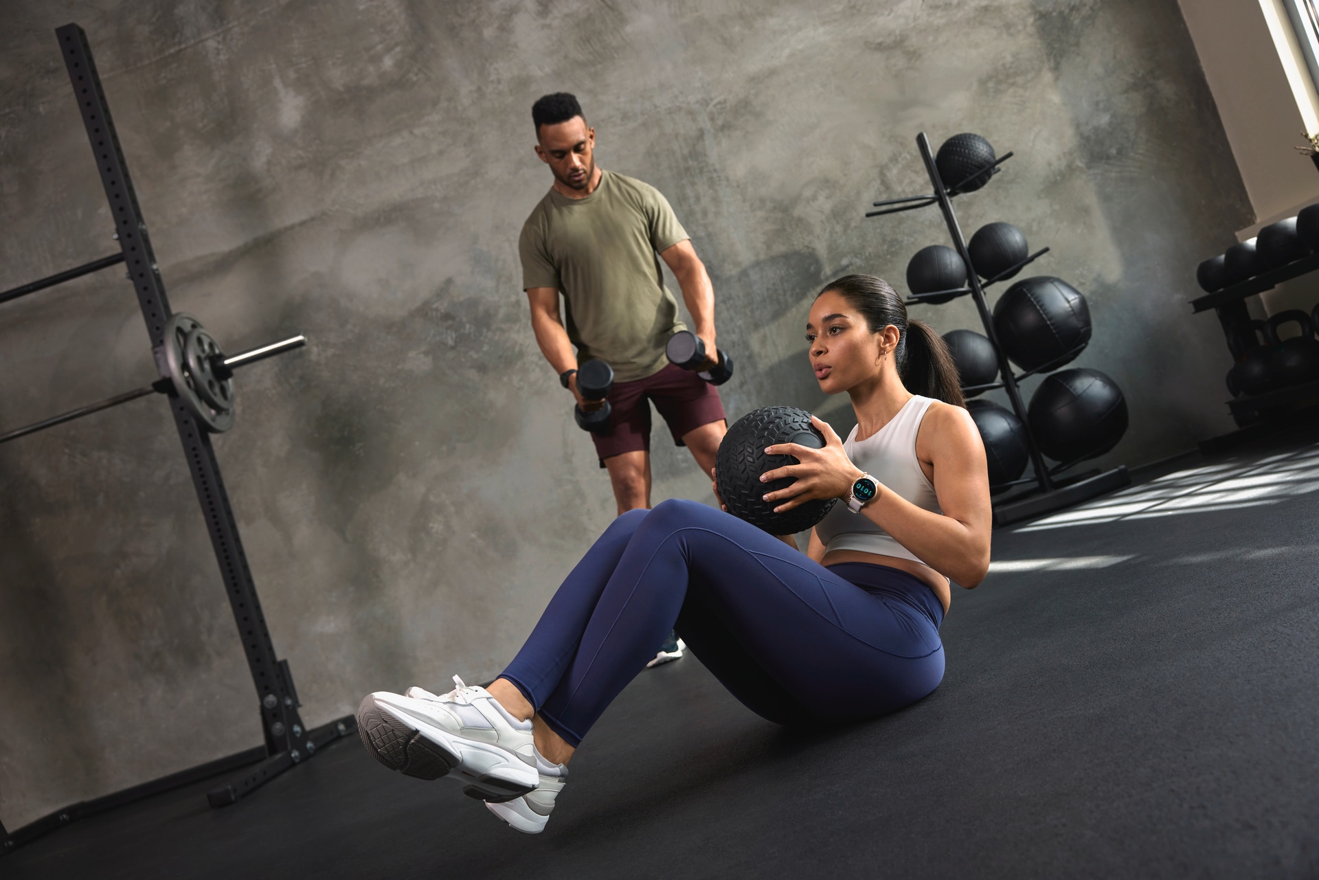 Garmin Smartwatch »VIVOACTIVE 5«, (3 cm / 1,2 Zoll), Proprietär, 4 GB, Fitness Smartwatch Coaching Garmin Pay Rollstuhlmodus)
