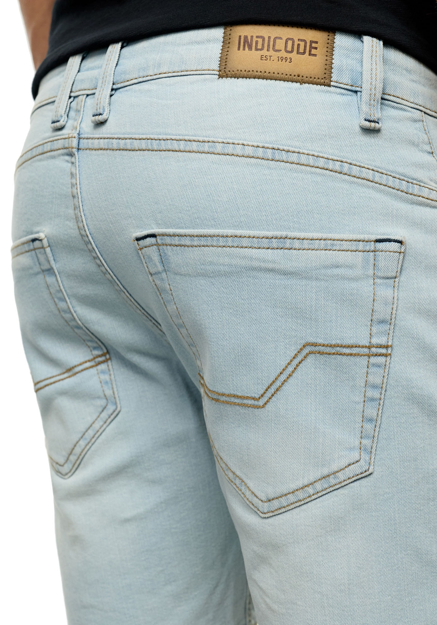 Indicode Shorts »INMacfly«