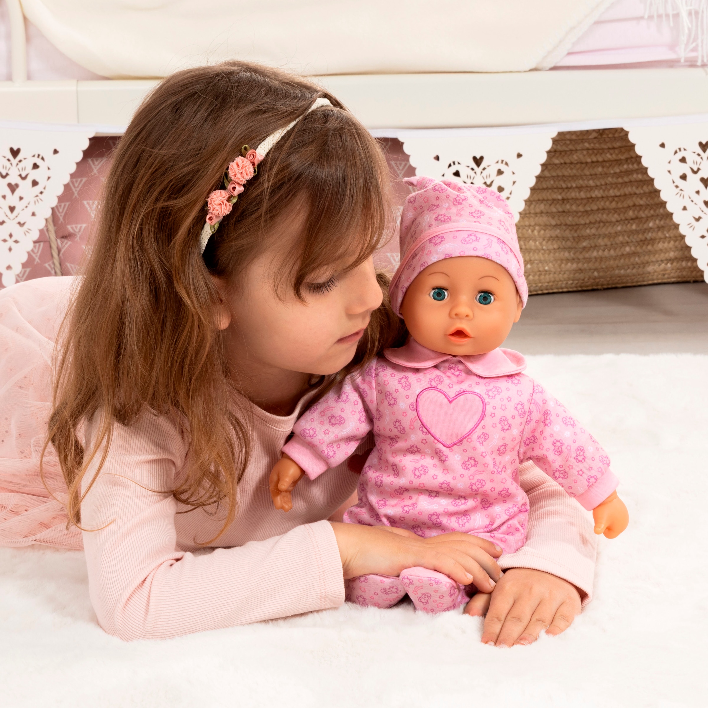 Bayer Babypuppe »First Words Baby, 38 cm, Schafe rosa« mit Schlafaugen und Babygeräuschen