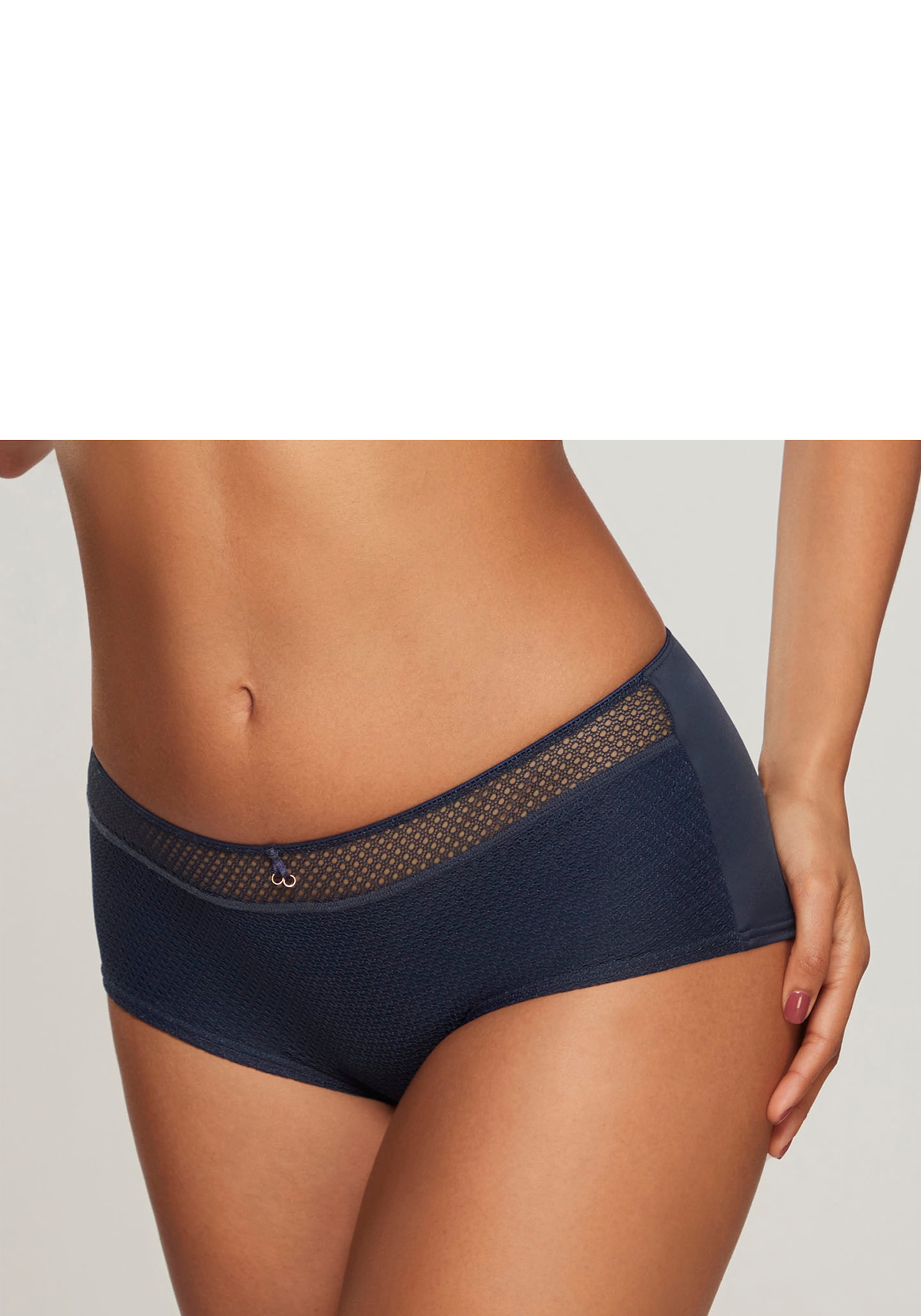 Nuance by Lascana Panty mit feiner Zierschleife und Schmuckaccessoire