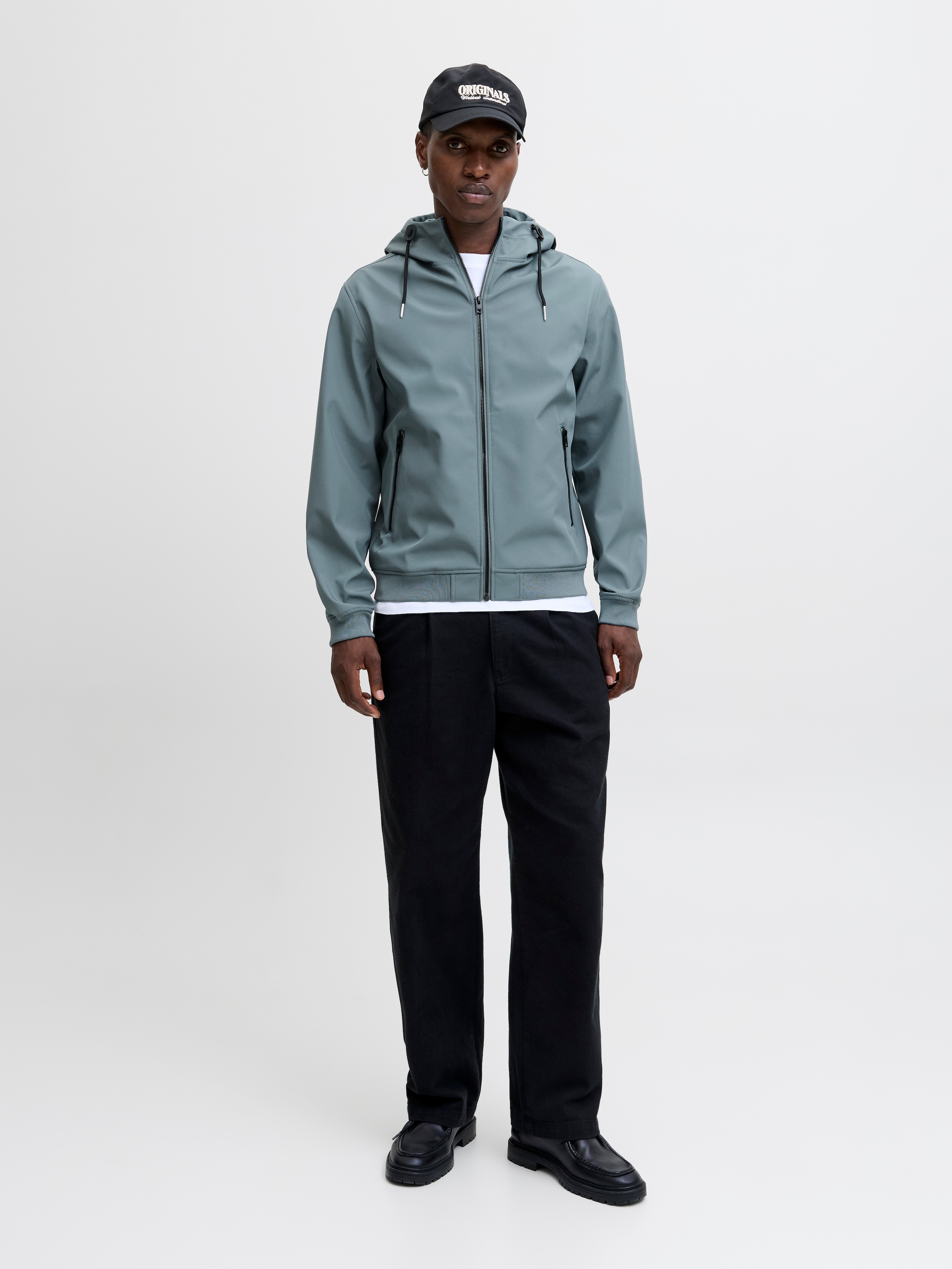 Jack & Jones Softshelljacke »JJEBASIC mit wasserabweisender Funktion«, mit Kapuze, mit Kordelzug