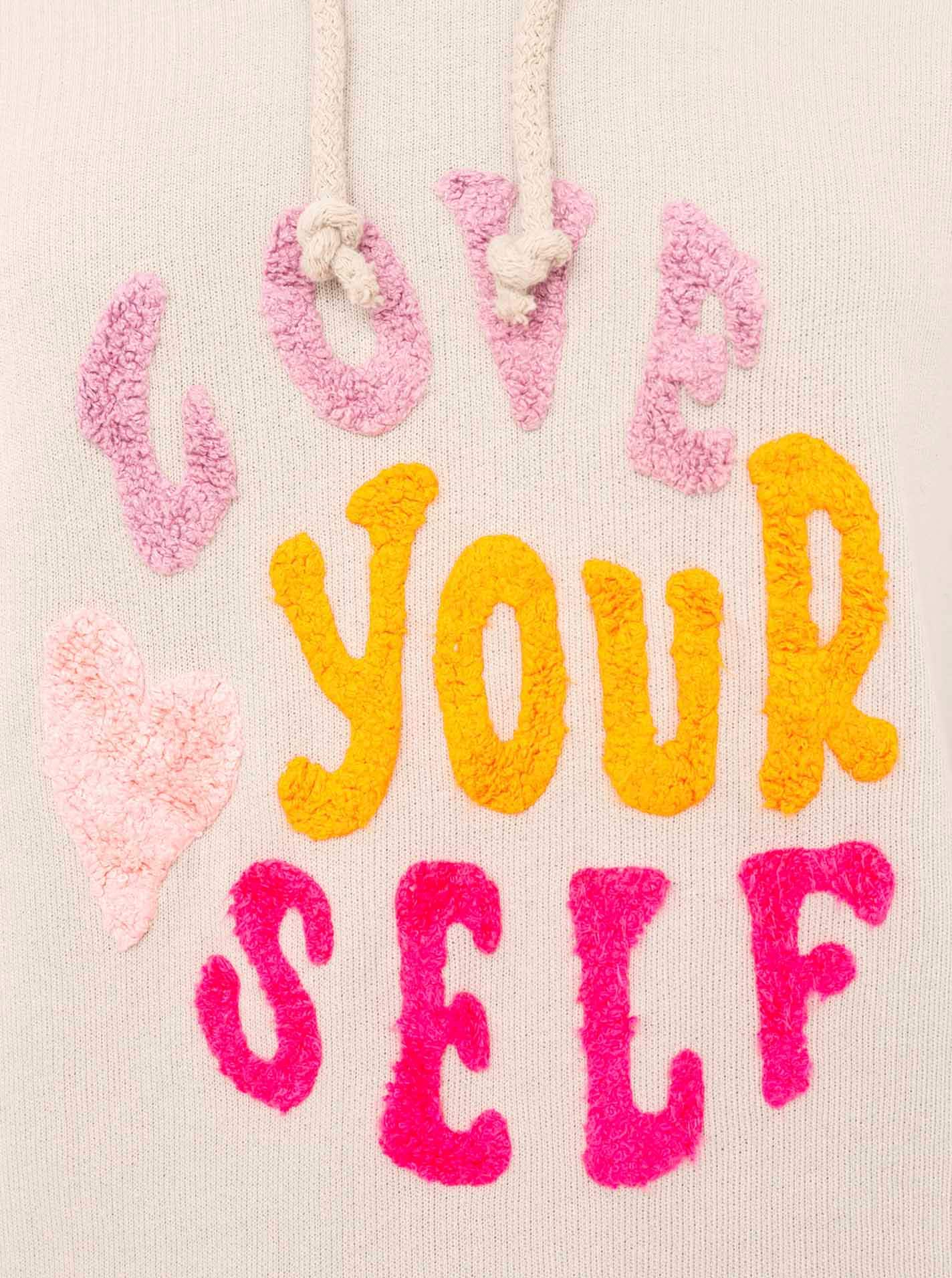 Zwillingsherz Hoodie »"Love Yourself"«, mit Kapuze und Flockprint in frischen Farben