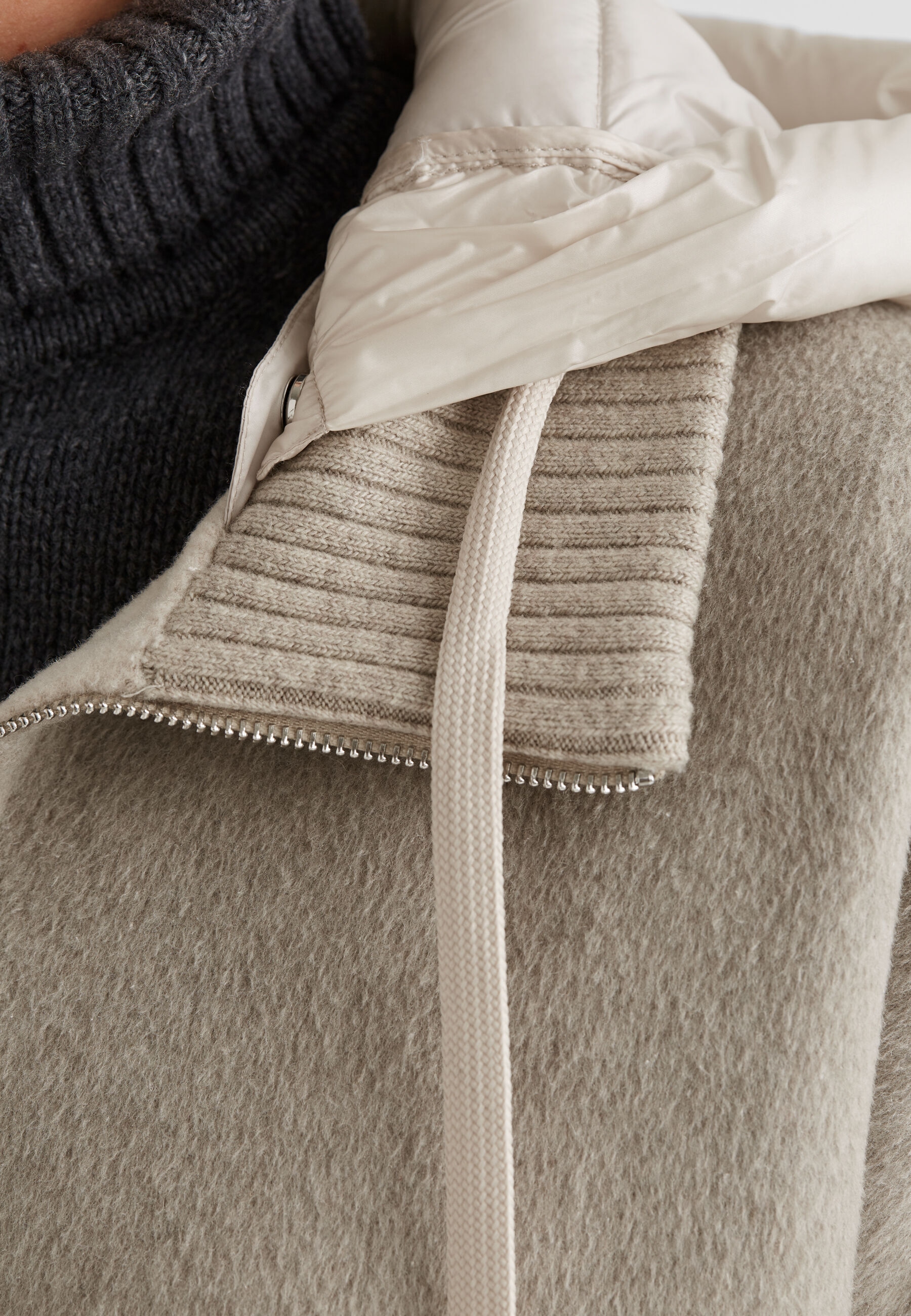 Milestone Winterjacke »MSAzalea« mit Kapuze dekorativer Stehkragen aus Strick