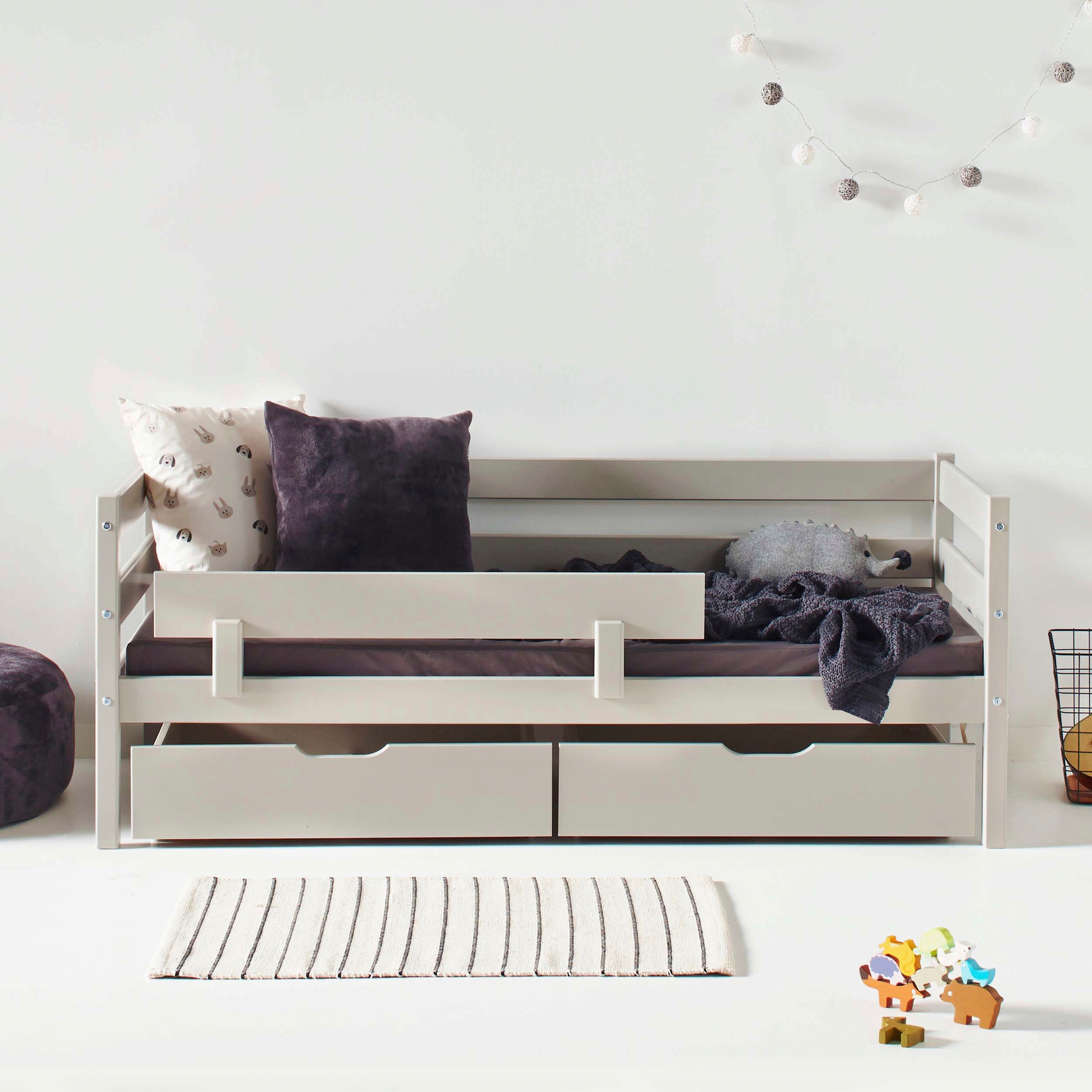 Hoppekids Einzelbett »ECO Comfort Kinderbett, Kiefer Massivholz, Jugendbett inkl. Rollrost«, 70x160 cm, wahlweise in verschieden Farben/ Matratze/ Absturzsicherung