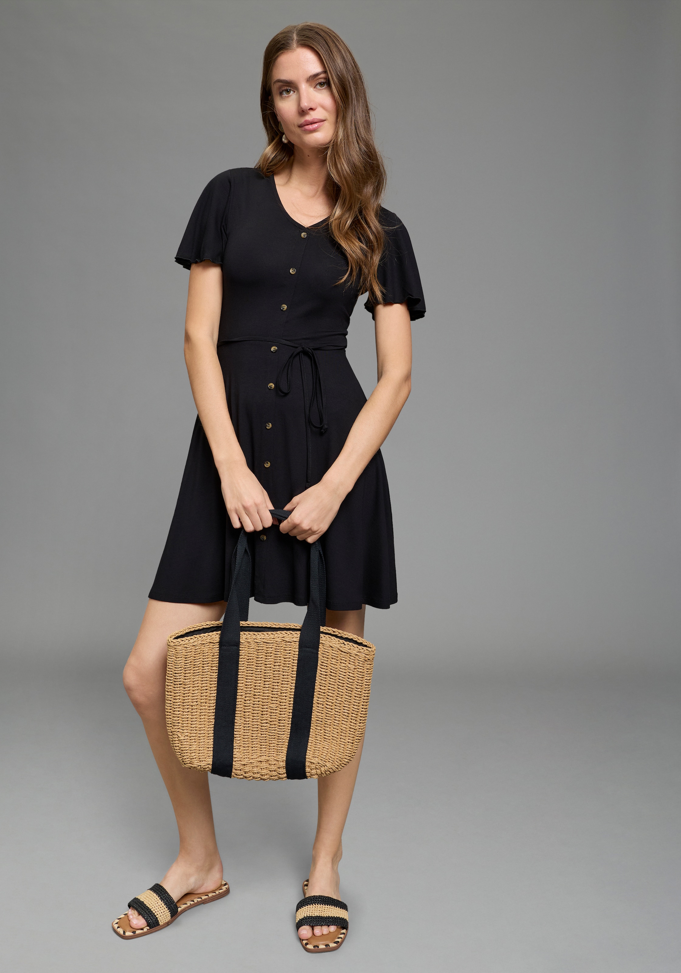 Laura Scott Sommerkleid aus Single Jersey, elastische Viskosemischung, mit V-Ausschnitt