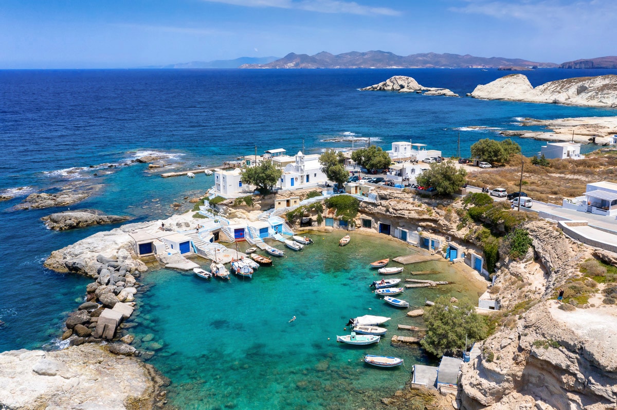 Papermoon, Fototapete »Häuser am Wasser«, bunt, Vlies, B/L: 3,5 m x 2,6 m - Bahnen: 7 Stk., bunt