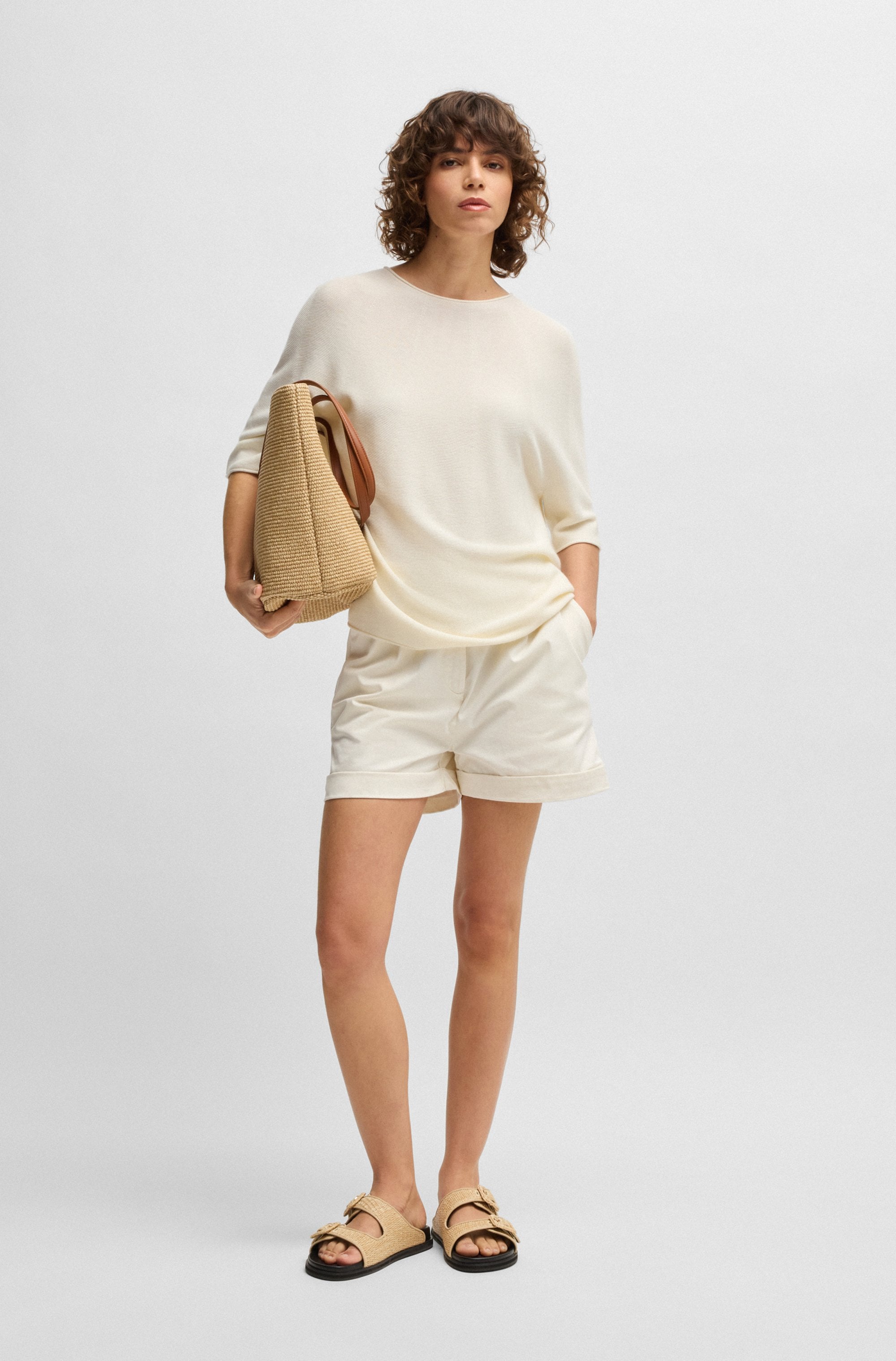 BOSS ORANGE Shorts »Taschi Premium Damenmode«, mit BOSS Metall Logo