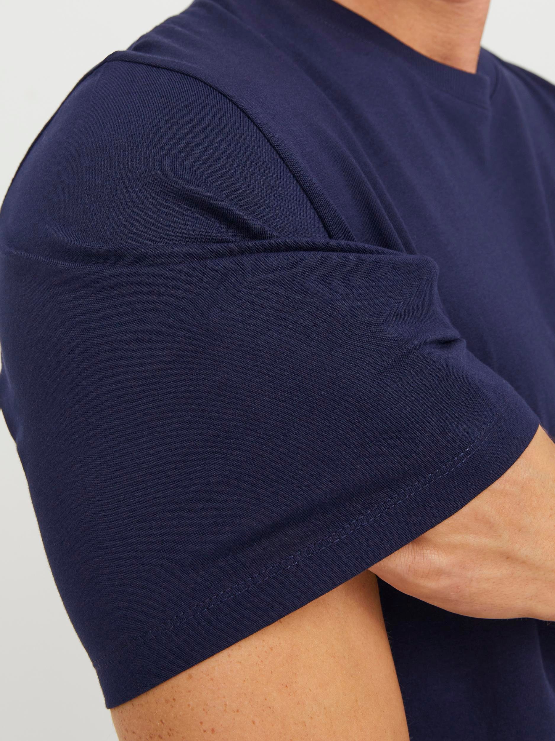 Jack & Jones Rundhalsshirt »JJEPAULOS TEE SS CREW NECK NOOS«, mit Logo Stickerei