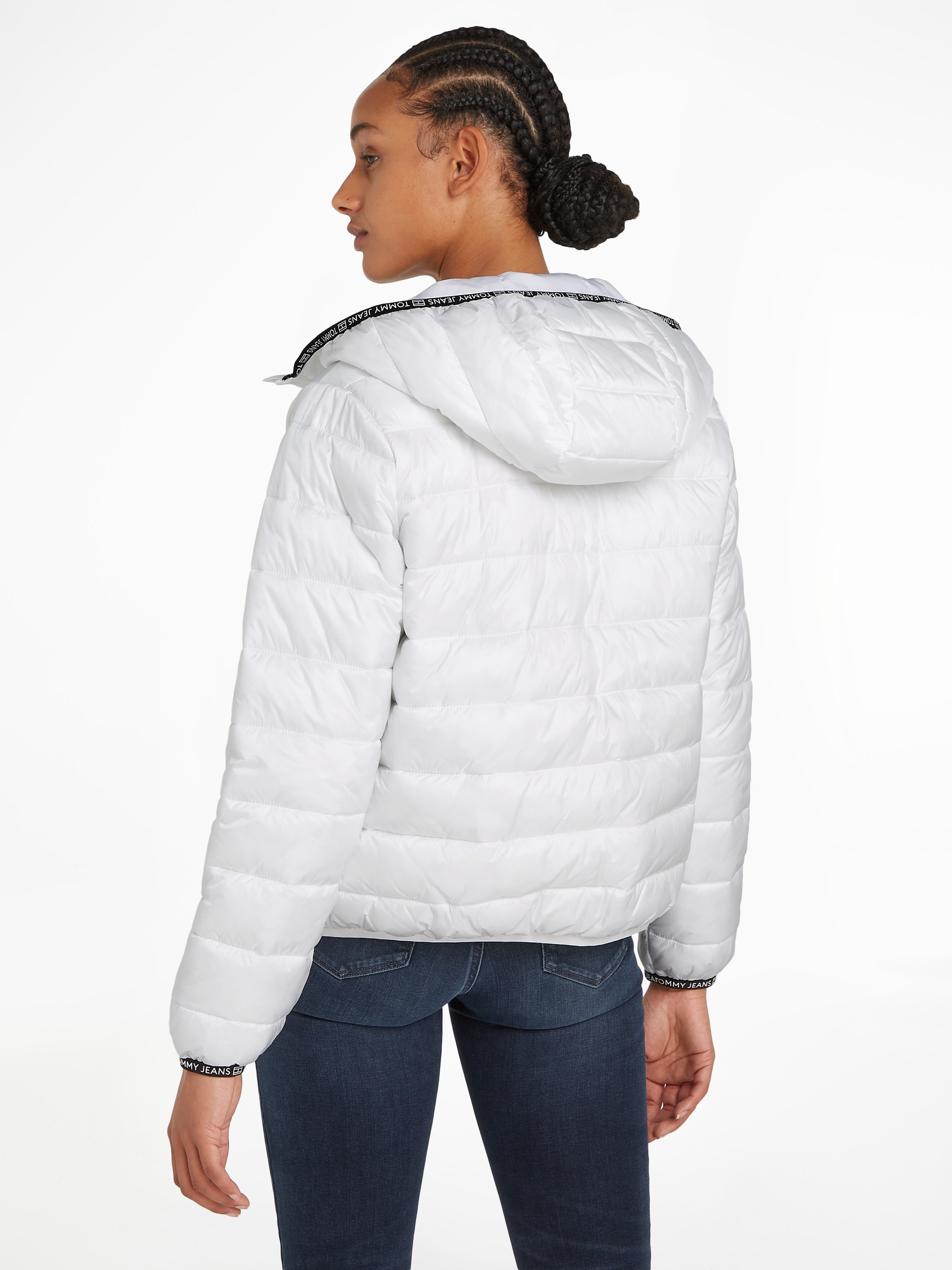 Tommy Jeans Steppjacke »TJW QUILTED TAPE HOOD JACKET EXT«, mit Kapuze, mit Kapuze