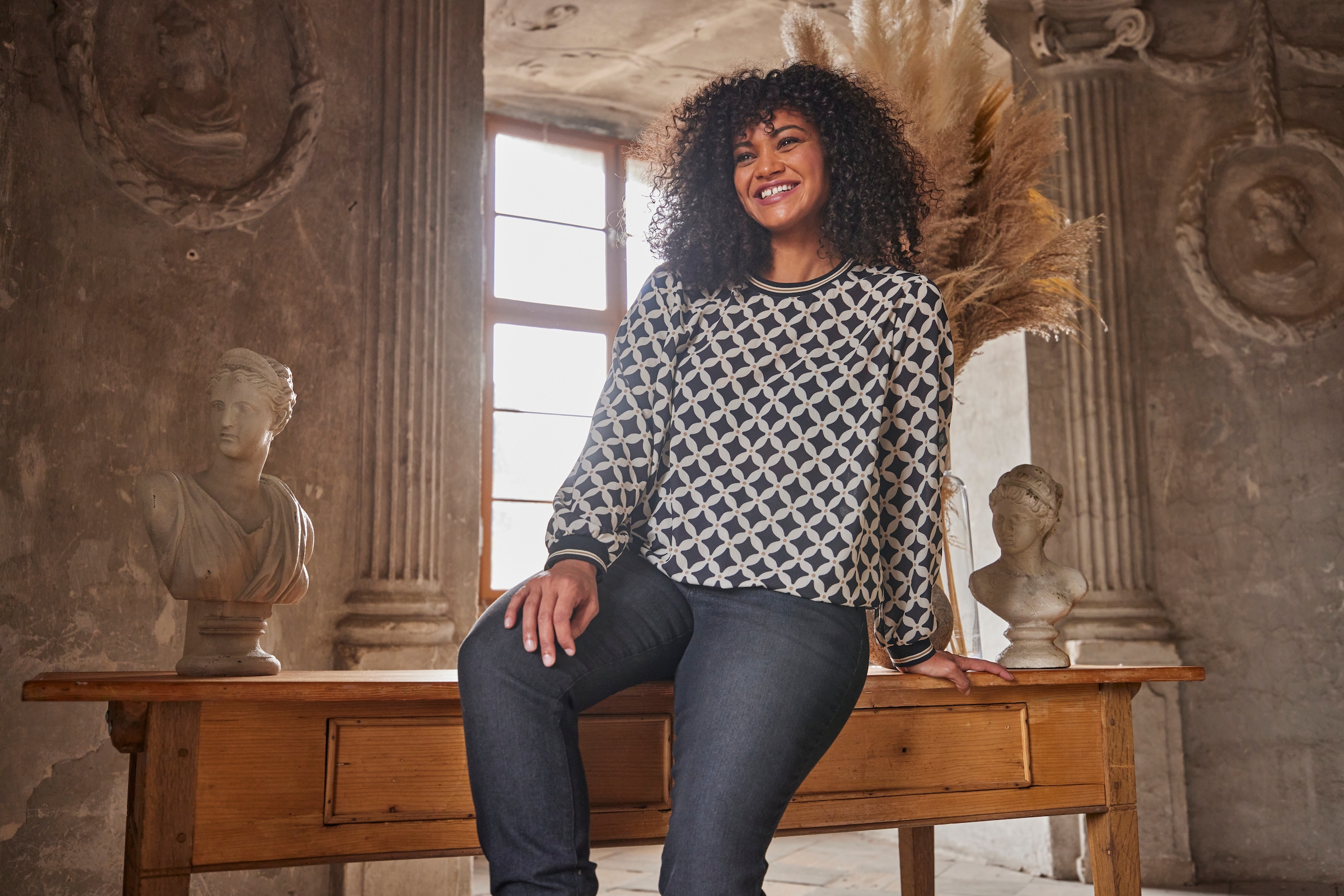 Aniston PLUS Shirtbluse, in Crêpe-Qualität - NEUE KOLLEKTION
