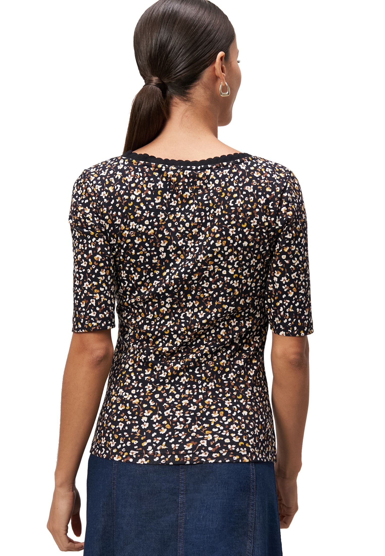 Zero Kurzarmshirt »Blumenshirt mit Wellensaum«