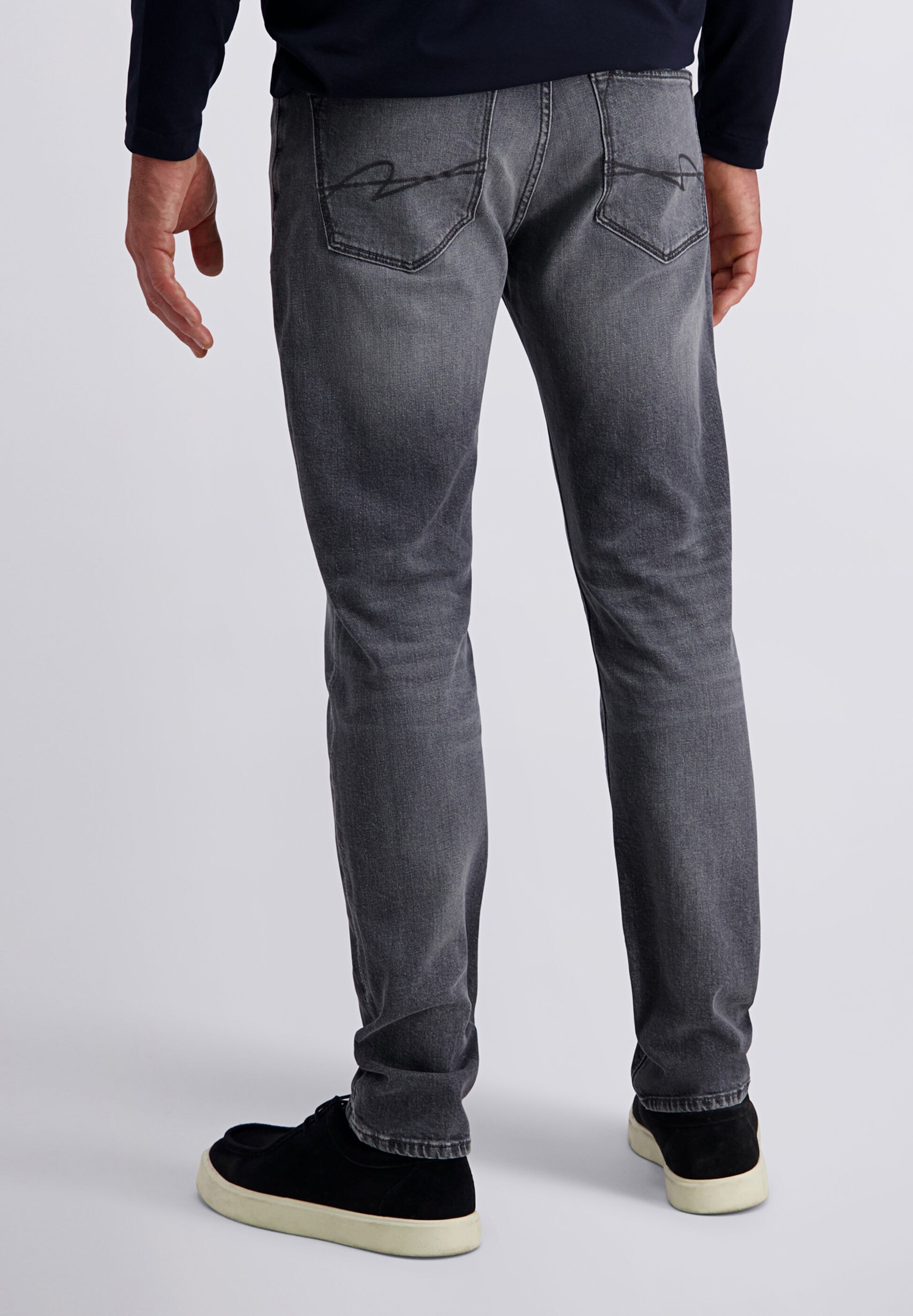 Pierre Cardin Tapered-fit-Jeans »Lyon« mit schmaler Passform