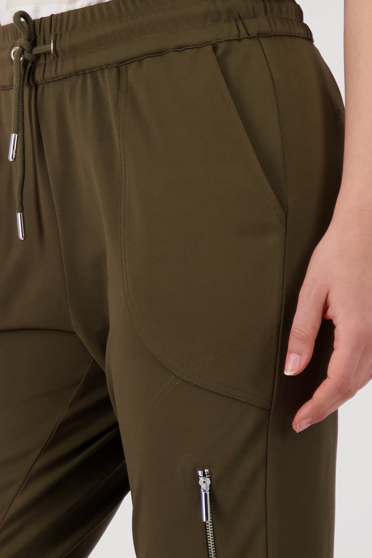 Monari Jogger Pants »Hose Jill Basic«  mit Reißverschlusstasche