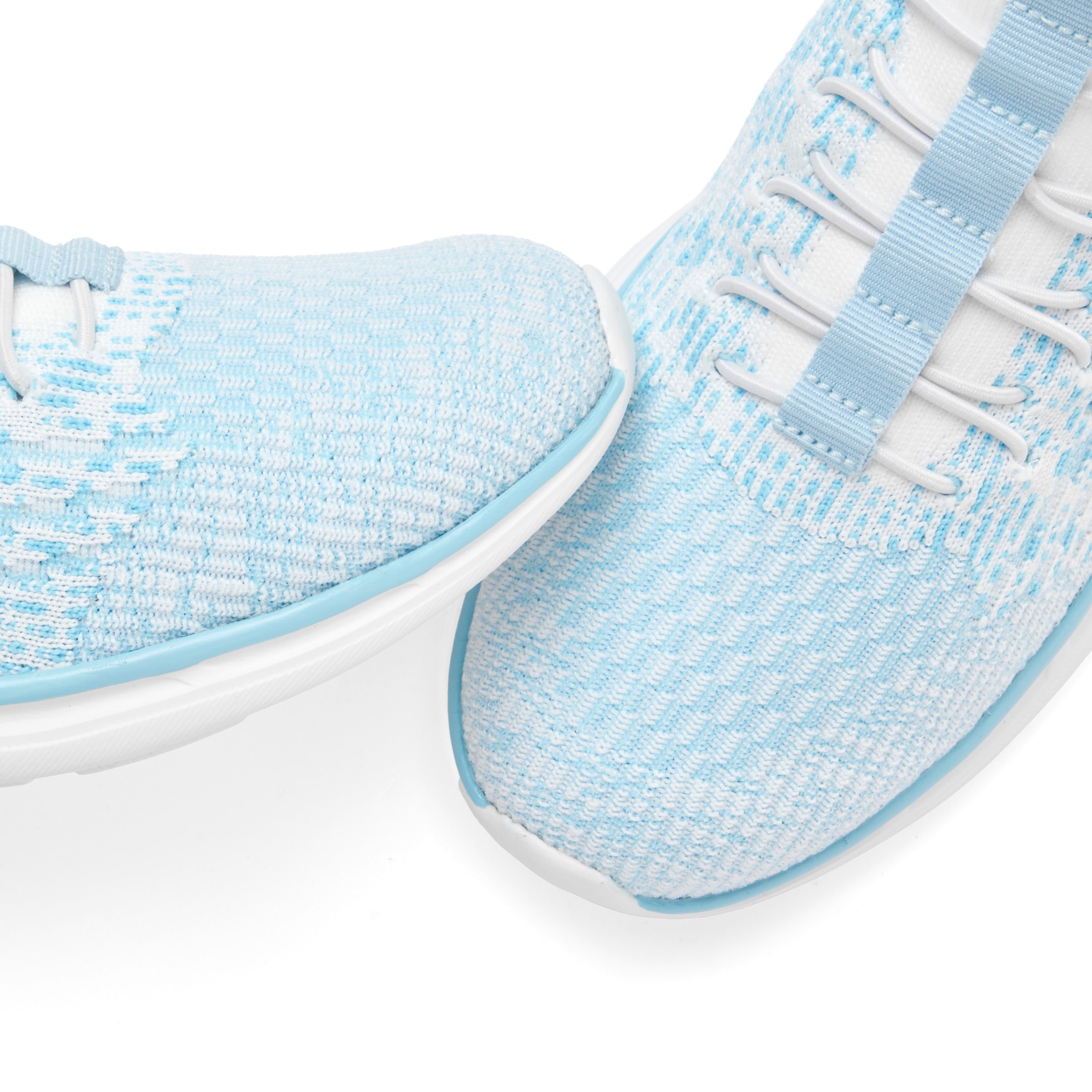 LASCANA Sneaker »Slipper, Halbschuh,«  bequem zum Reinschlüpfen mit elastischen Schnürbändern Unisex VEGAN