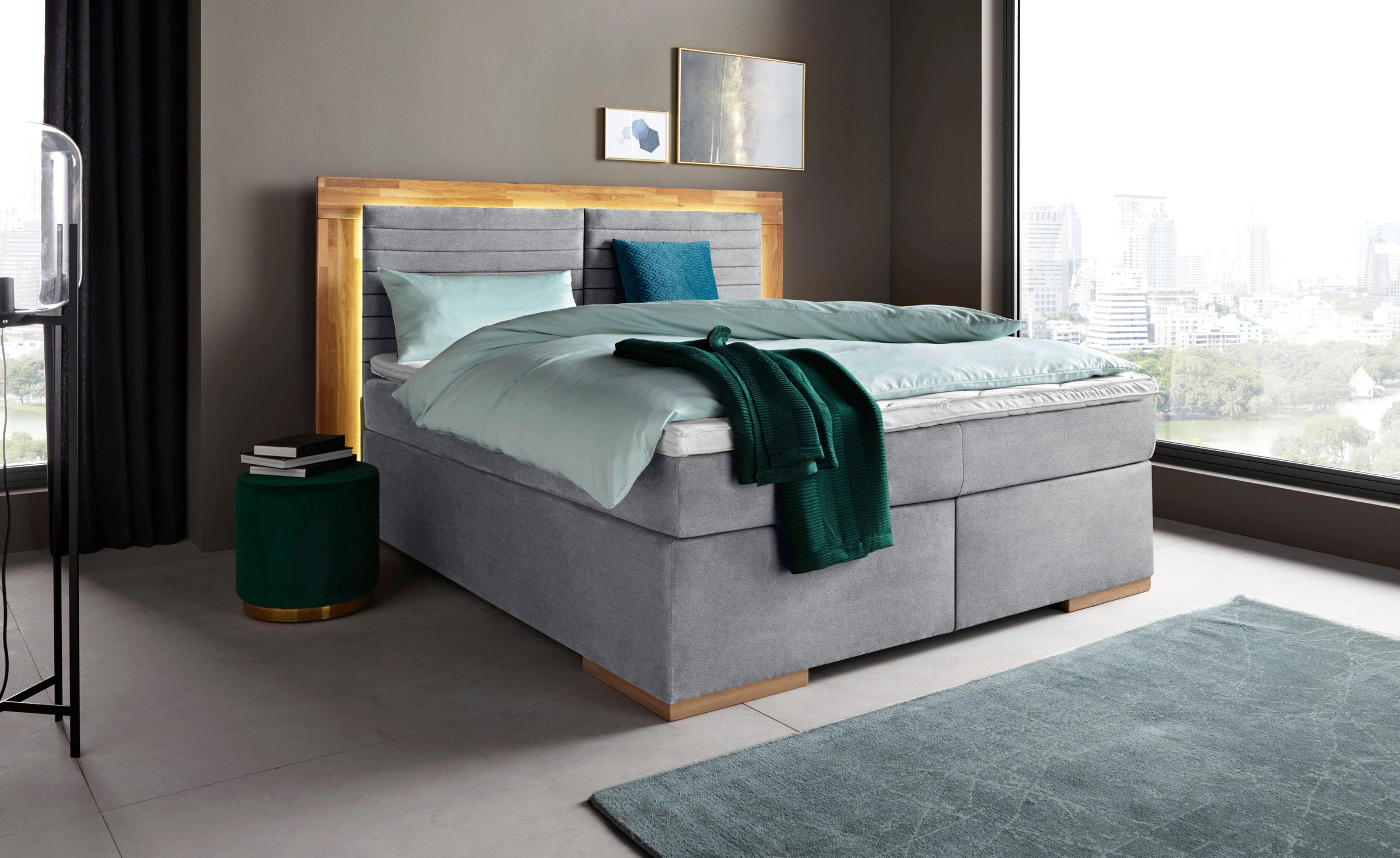 Places of Style Boxspringbett »Cup«, mit LED-Beleuchtung, Massivholzrahmen und Topper, in 2 Härtegraden