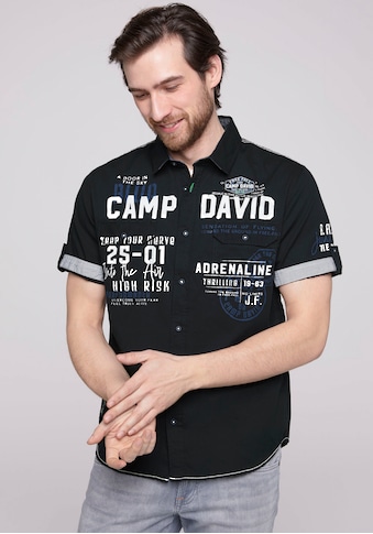 CAMP DAVID Kurzarmhemd, mit kontrastvoller Kragenunterseite mit Label Print kaufen