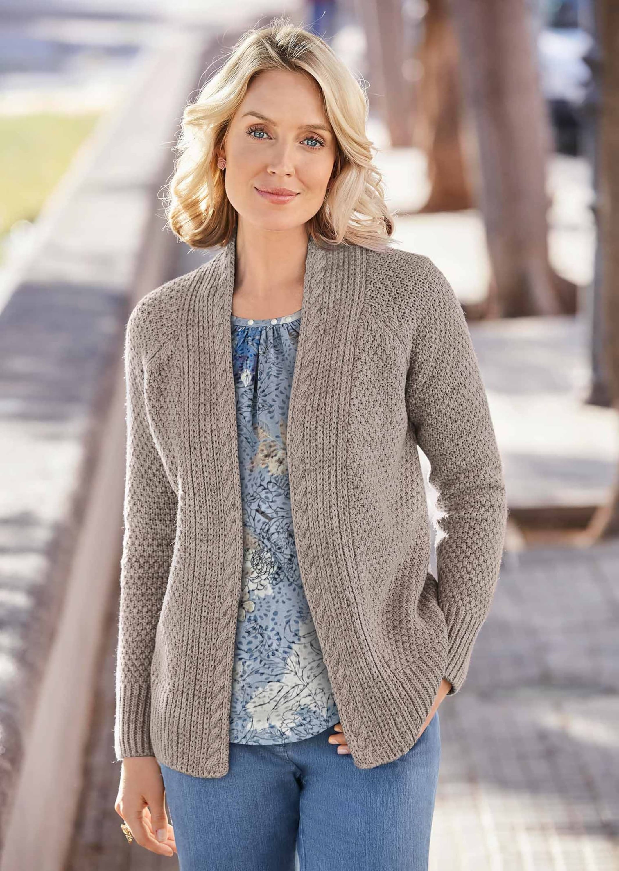 GOLDNER Strickjacke »Kurzgröße Zeitlose Strickjacke in Grobstrick« Ohne