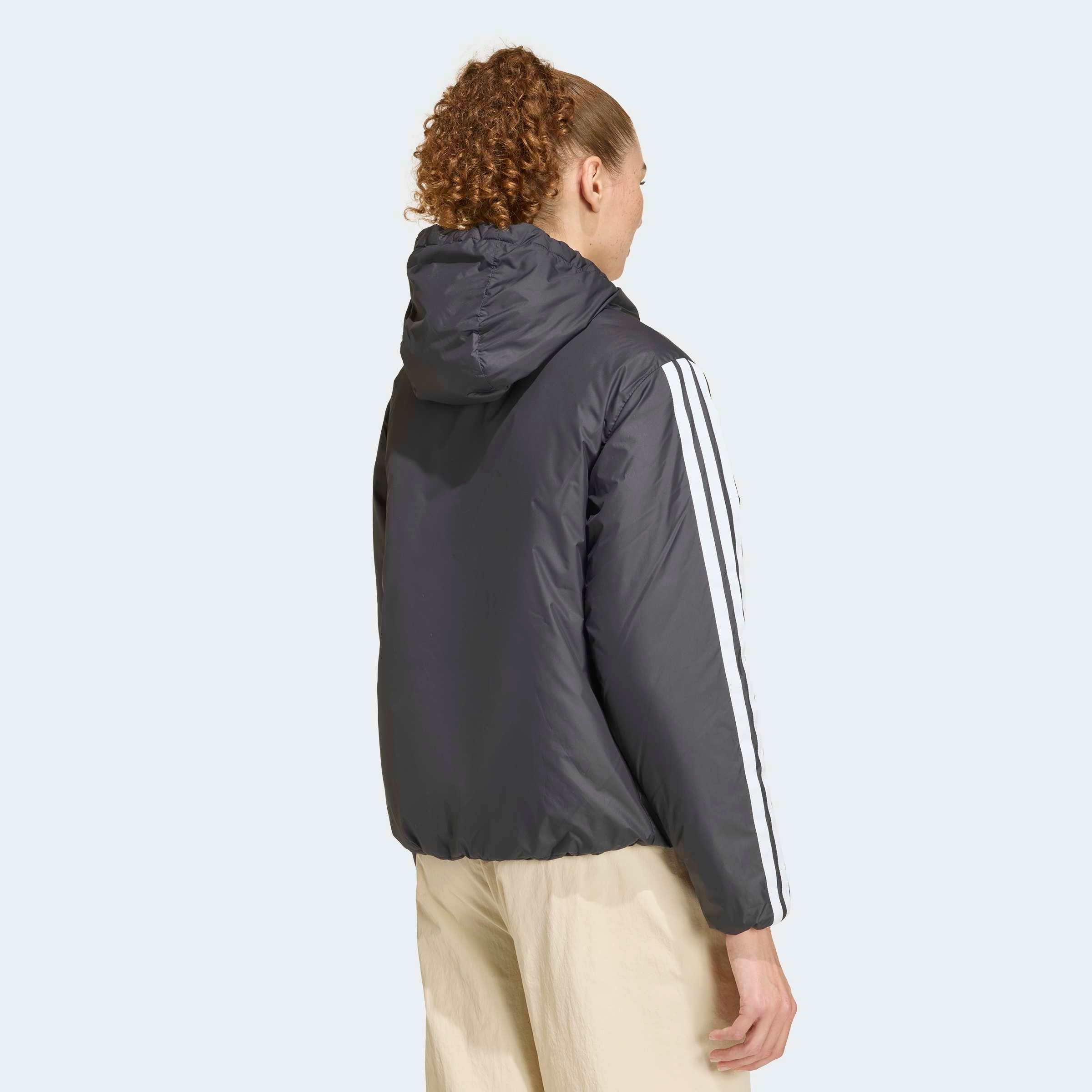adidas Sportswear Steppjacke »ESSENTIALS CLIMAWARM 3-STREIFEN MIT KAPUZE«