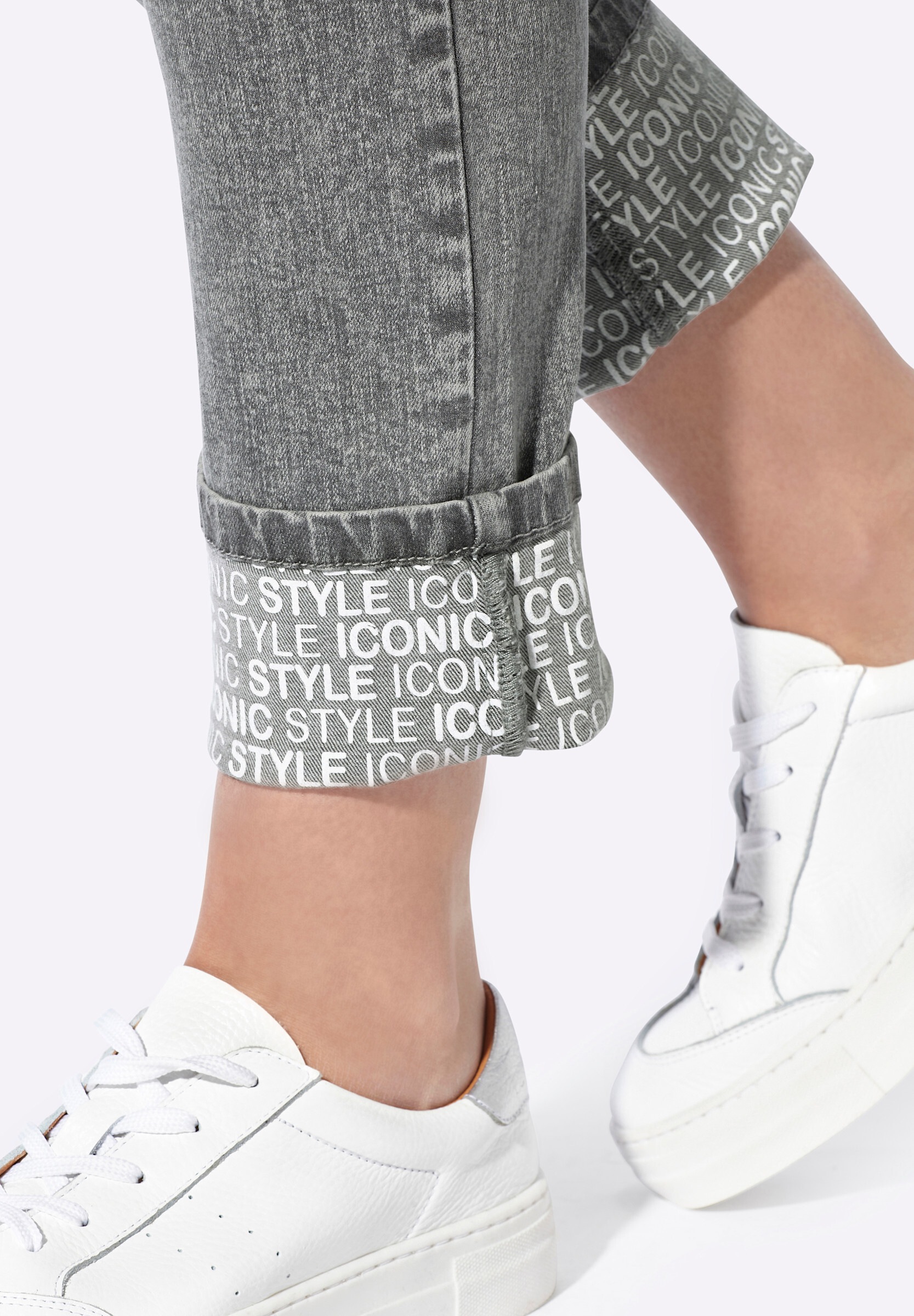 heine 5-Pocket-Jeans »Jeans 5-Pocket-Jeans mit Schriftzug«