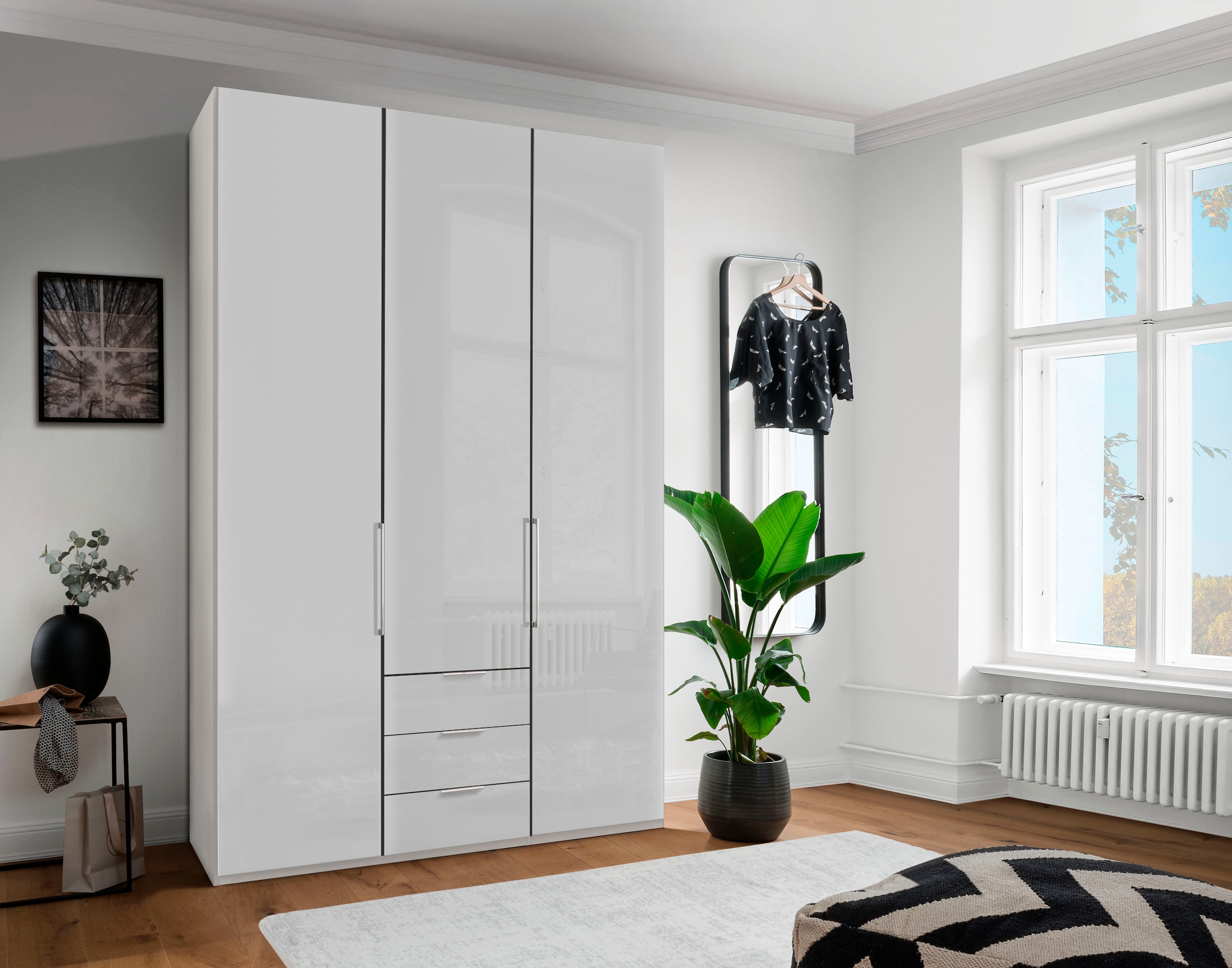 WIEMANN Kleiderschrank »Monaco« mit Glasfront sowie hochwertigen Beschlägen inkl. Dämpfung