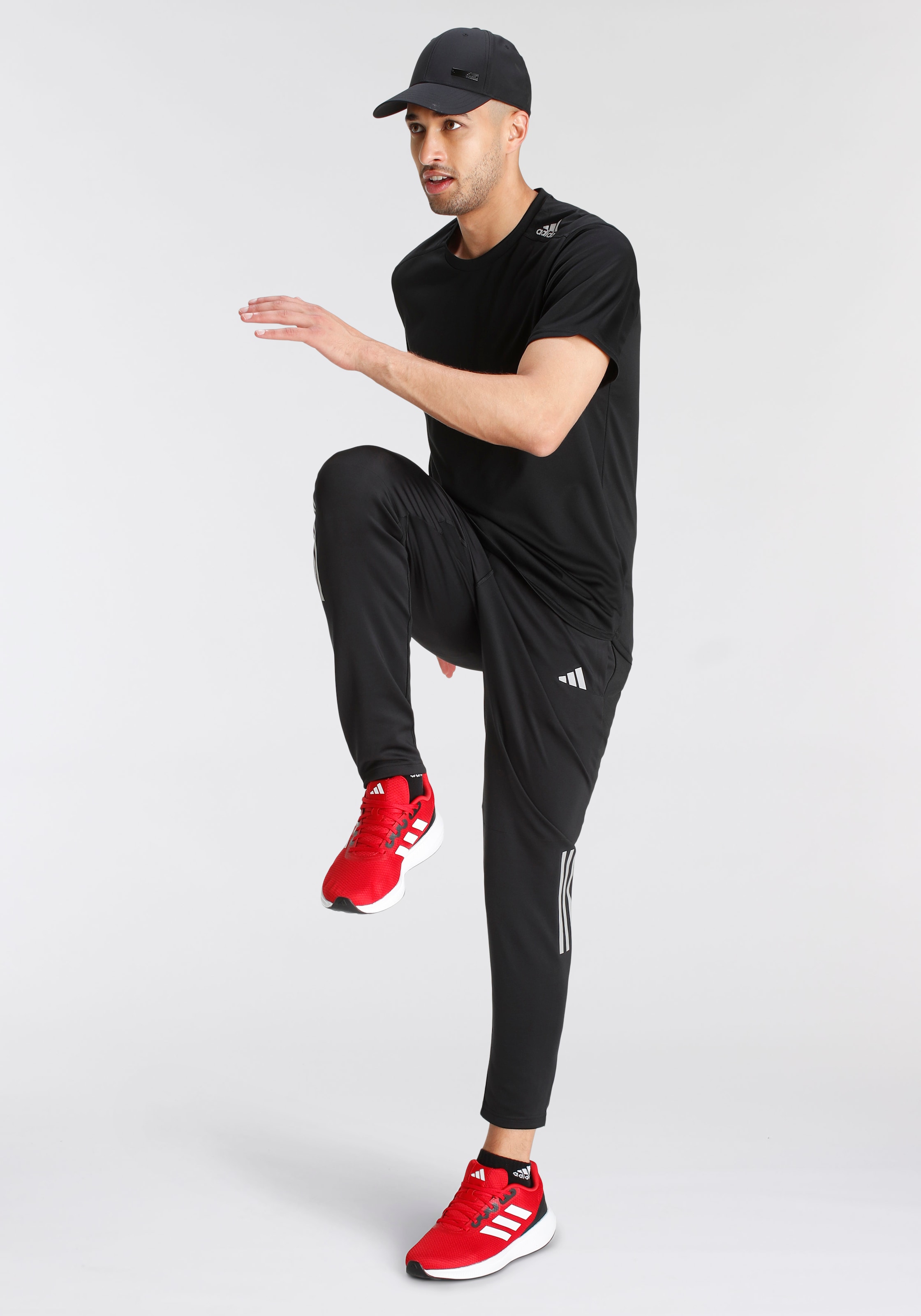 adidas Performance Laufhose »OWN THE RUN ASTRO KNIT HOSE«, (1 tlg.)