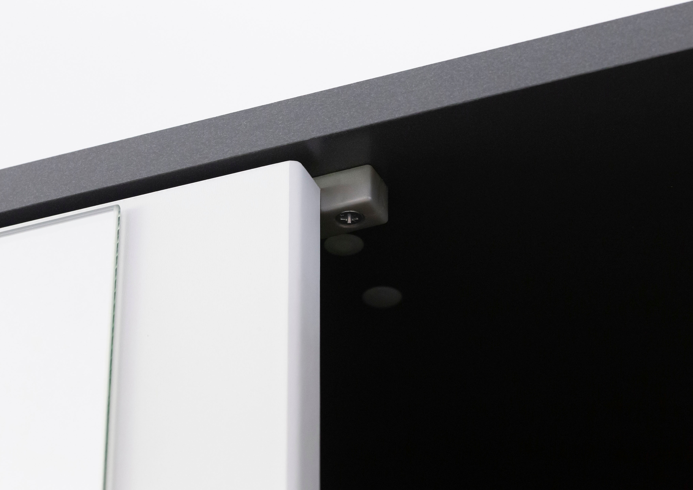 rauch Drehtürenschrank »Kleiderschrank Schrank Garderobe Wäscheschrank NAGATA mit Spiegel«, (in 3 verschiedenen Ausstattungen BASIC/CLASSIC/PREMIUM), und modernen Stangengriffen in Graumetallic TOPSELLER MADE IN GERMANY