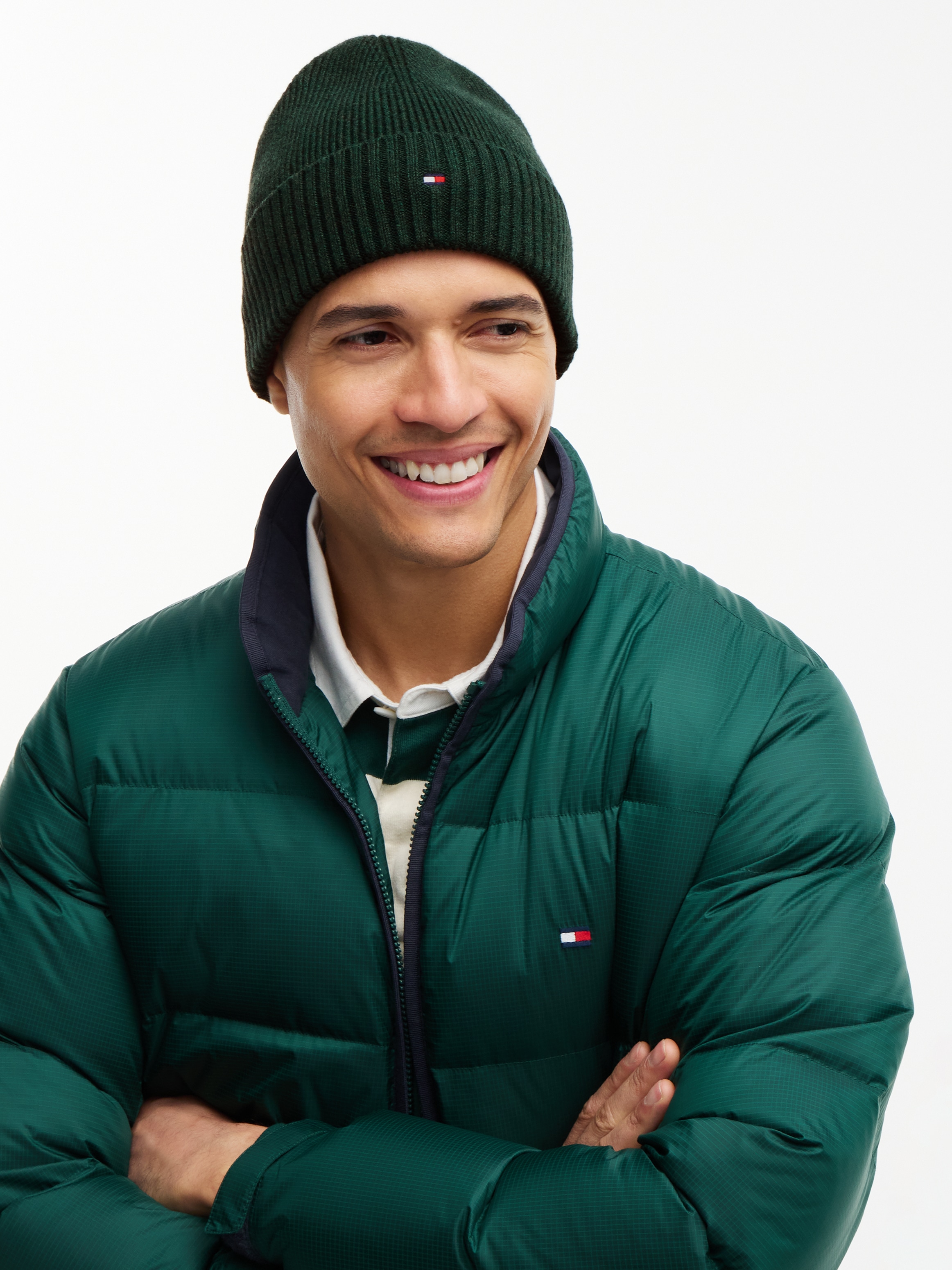 Tommy Hilfiger Strickmütze »TH FLAG PIMA COTTON BEANIE« Beanie mit Logostickerei, mit Kaschmiranteil Unisex