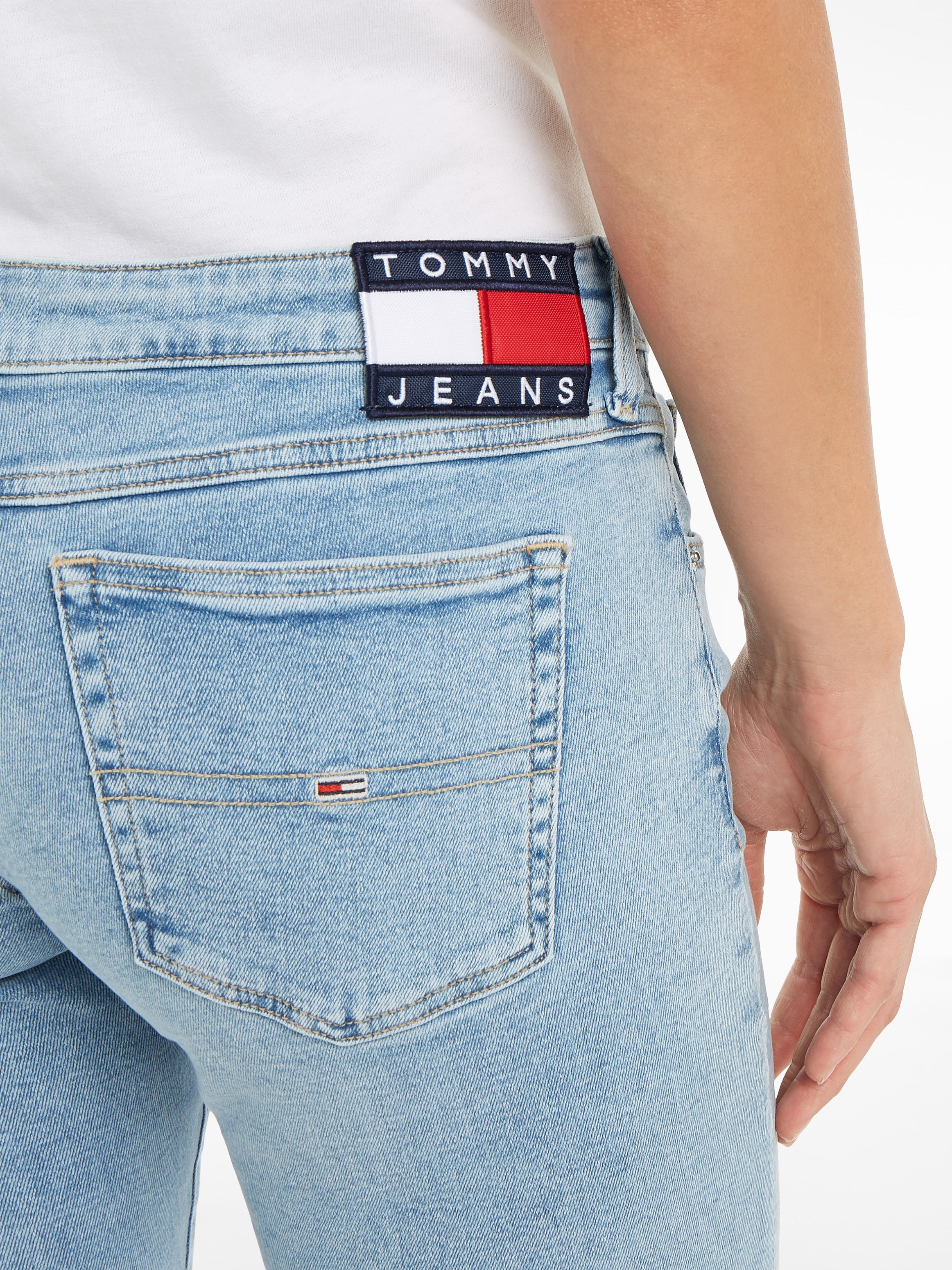 Tommy bei ♕ Jeans Labelapplikationen mit Skinny-fit-Jeans, dezenten