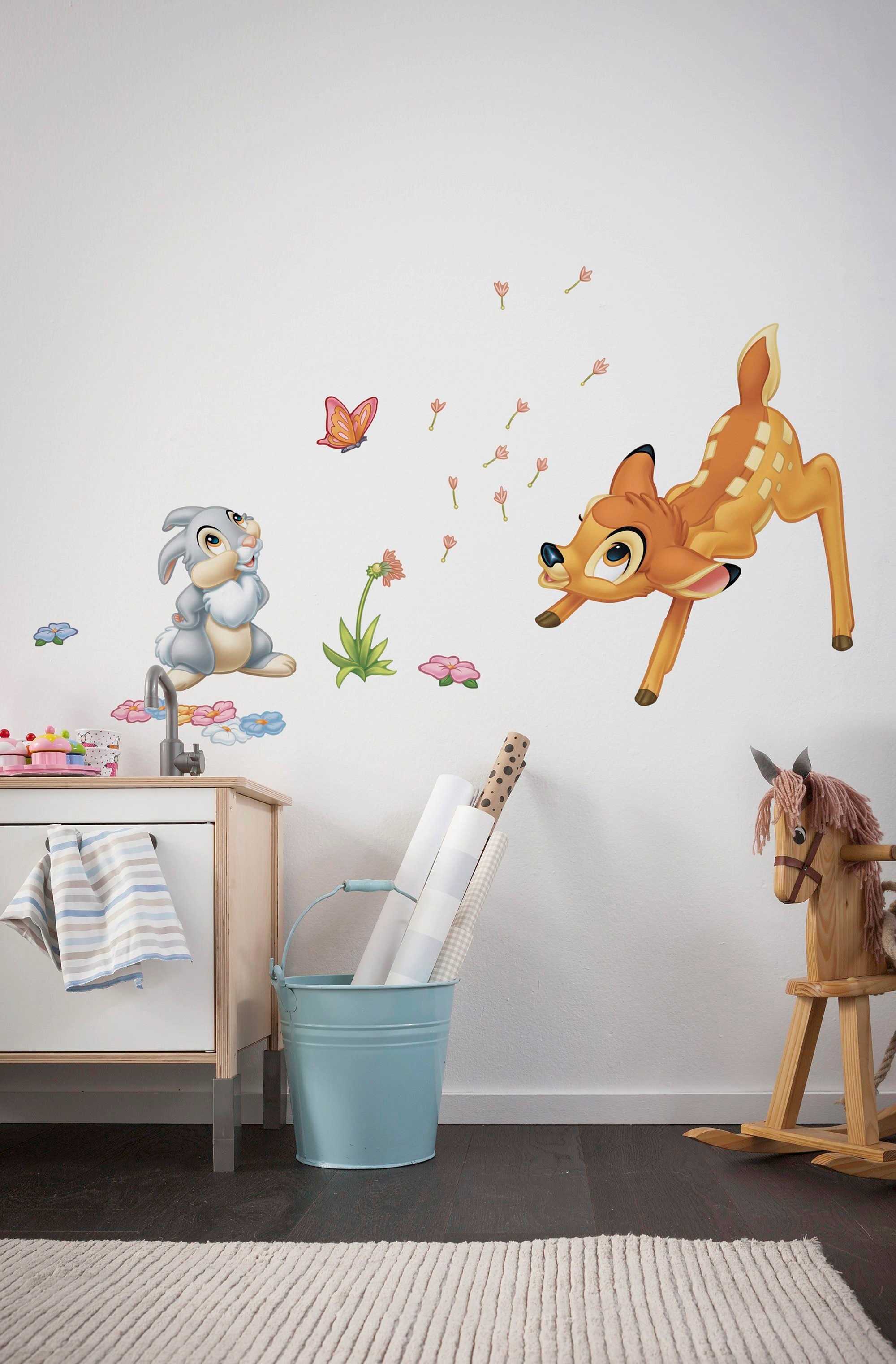 Komar Wandtattoo »Bambi - Größe 50 x 70 cm«, (17 St.), selbstklebend, Wandsticker, Kinderzimmer