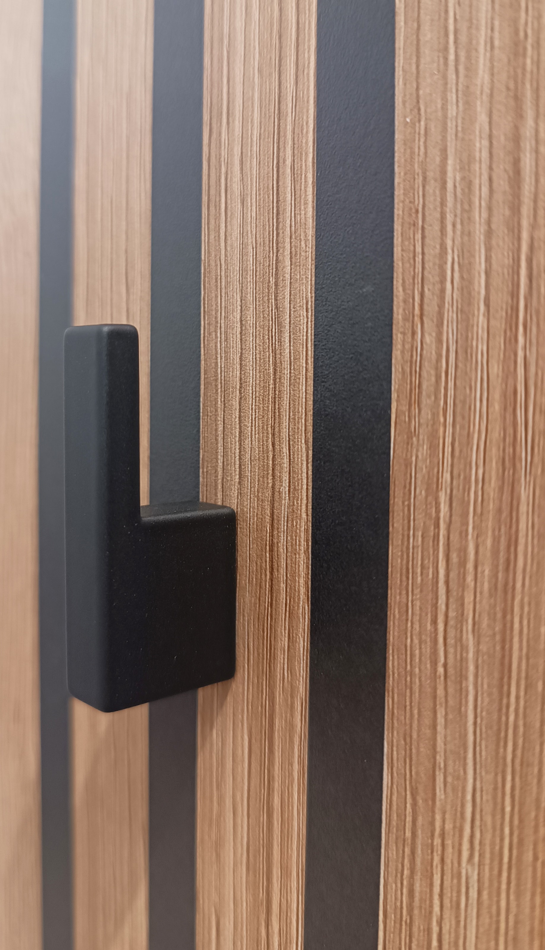 welltime Garderobenpaneel »Alexa, Breite 24 cm made in Germany« Mit Akustikprint, 8 Kleiderhaken