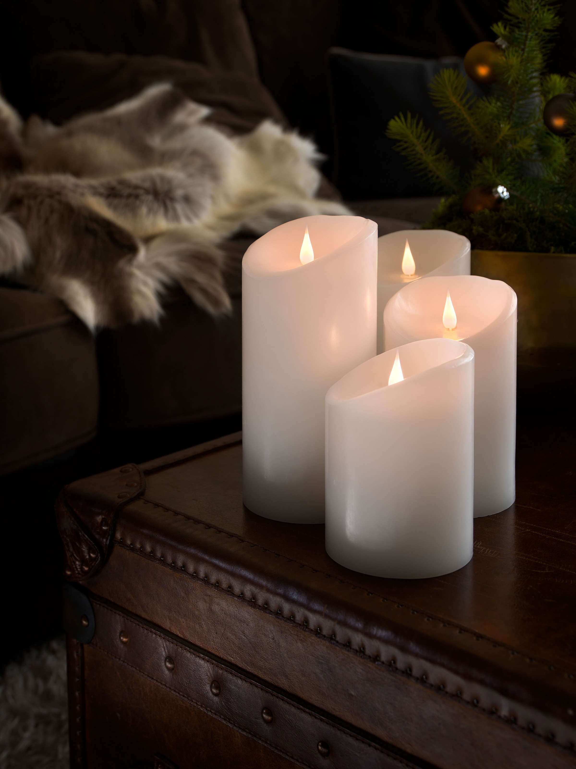 weiß, cm Ø »Weihnachtsdeko«, cm, KONSTSMIDE bestellen 14 Flamme, Höhe: LED bequem LED-Kerze mit Echtwachskerze, 10 3D