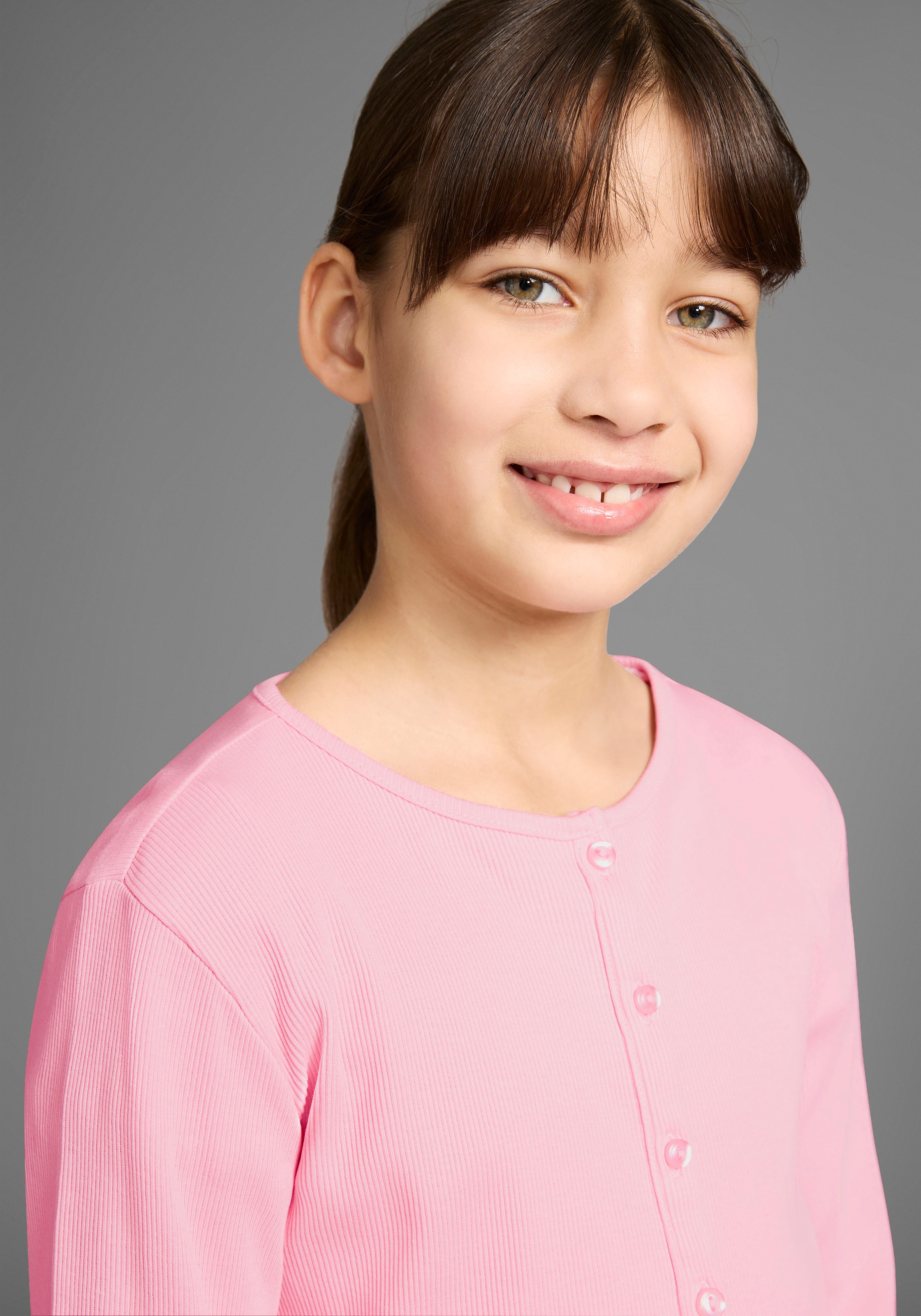 KIDSWORLD Sweatjacke »Shirtjacke aus weichem Rippmaterial« Feine Shirtjacke für jeden Anlass