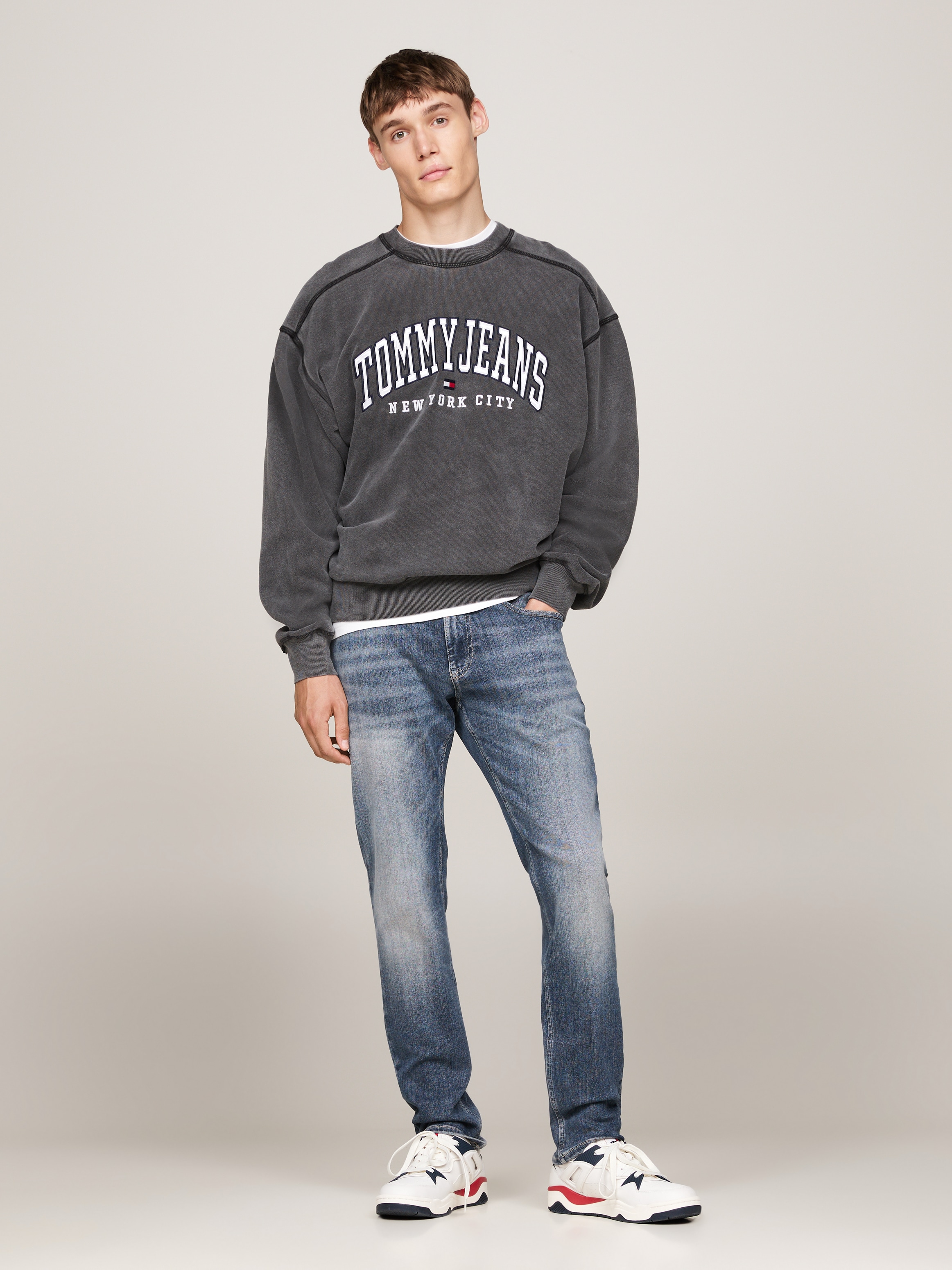 Tommy Jeans Slim-fit-Jeans »Scanton Slim«, Slim‑Fit‑Jeans mit mittlerer Leibhöhe, 5‑Pocket‑Design