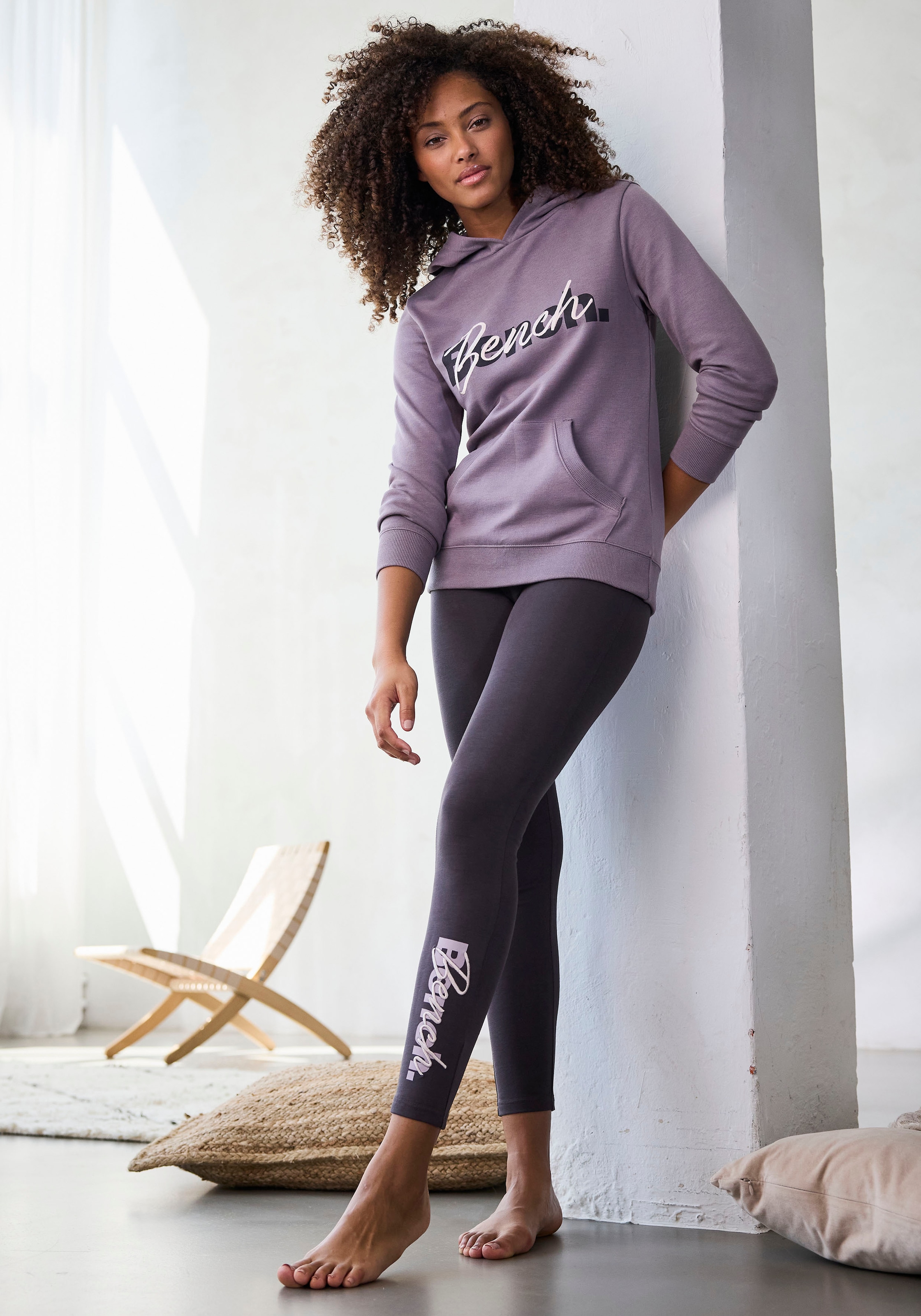 Bench. Loungewear Kapuzensweatshirt, mit Kängurutasche, Loungeanzug, Hoodie