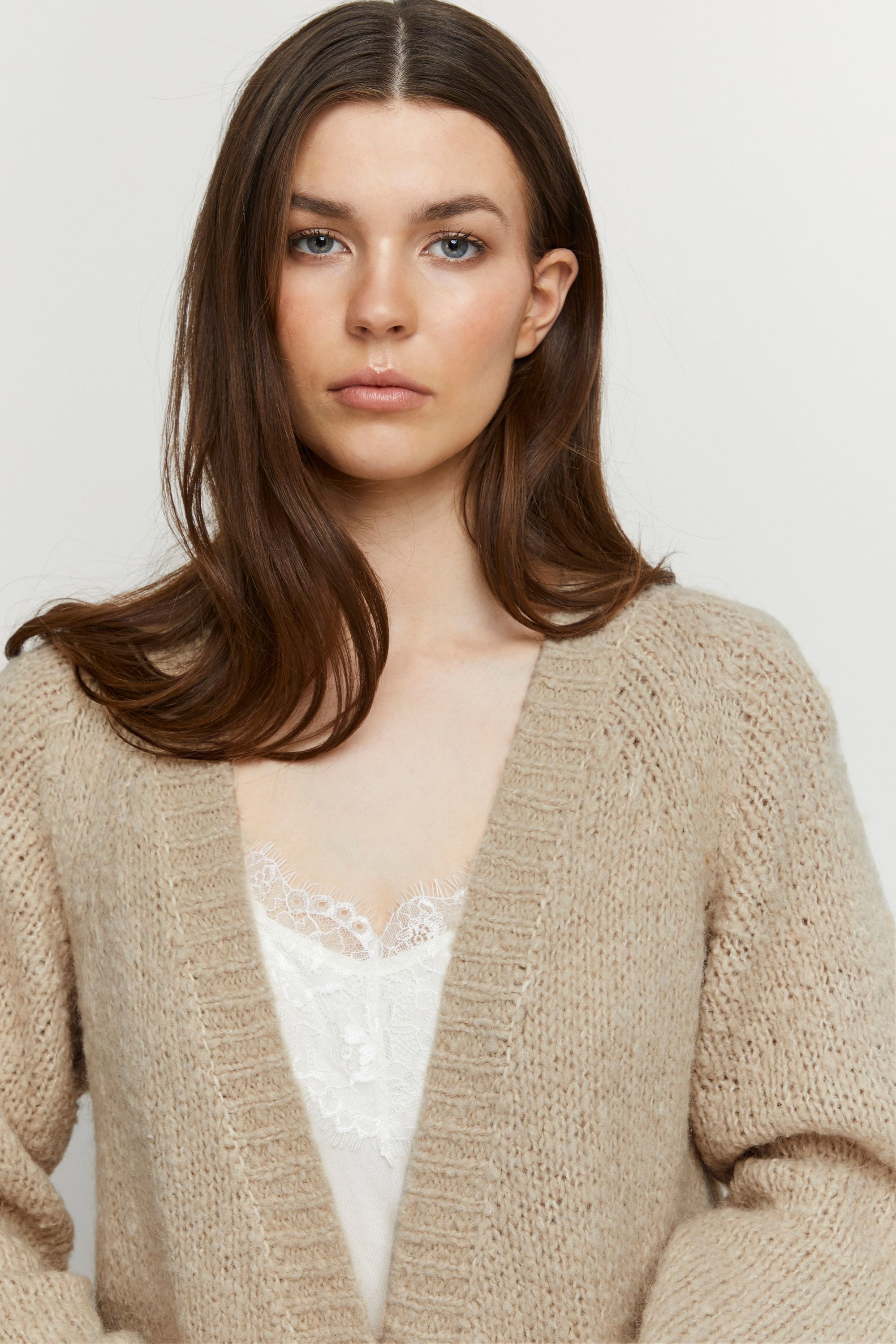 b.young Strickjacke »Strickjacke BYOmira«