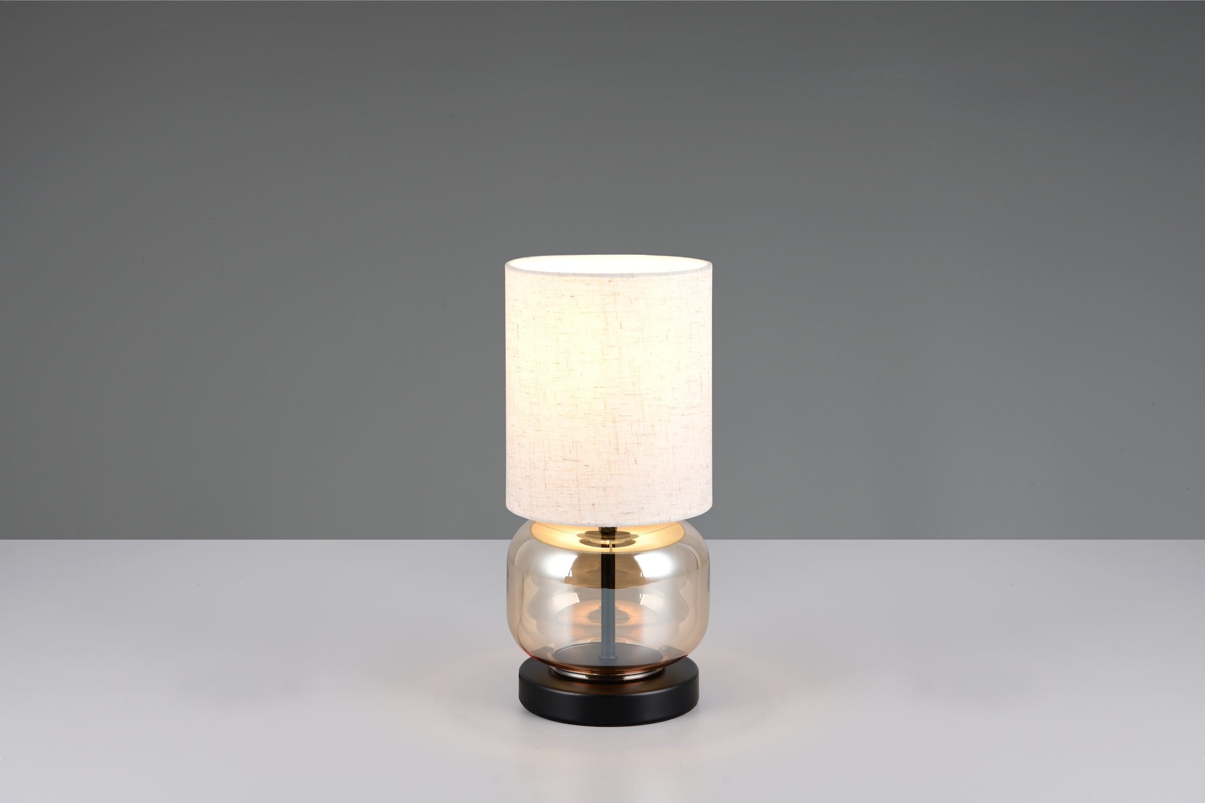 OTTO home Schreibtischlampe »Jorrin, Tischlampe mit Glas und Stoffschirm exkl 1x E27 max 40W« E27 1 Stk. warmweiß - kaltweiß Nachttischlampe Tischleuchte m. Schnurschalter Glas amber Schirm beige