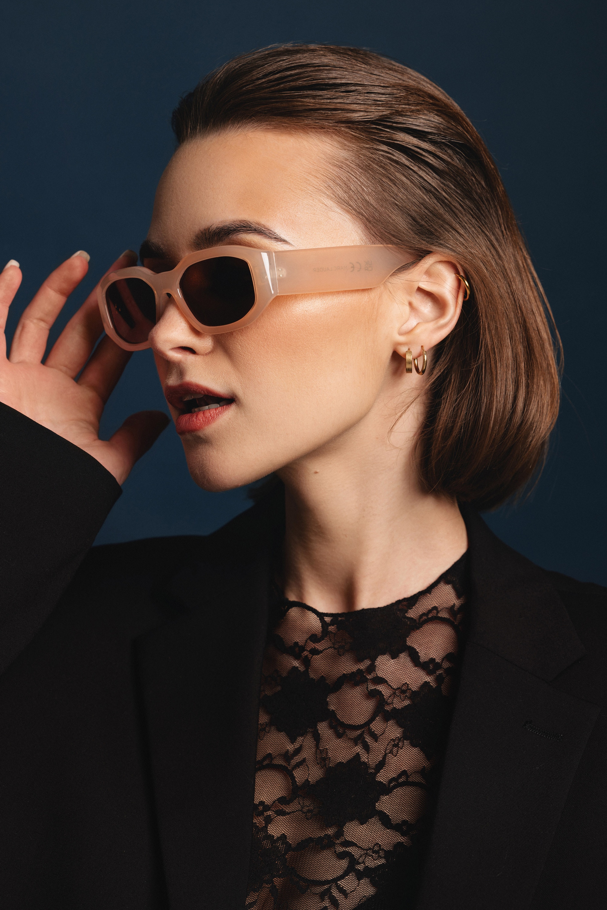 MARC LAUDER Sonnenbrille »LA03-03« 3: dunkles Glas, starke Sonneneinstrahlung