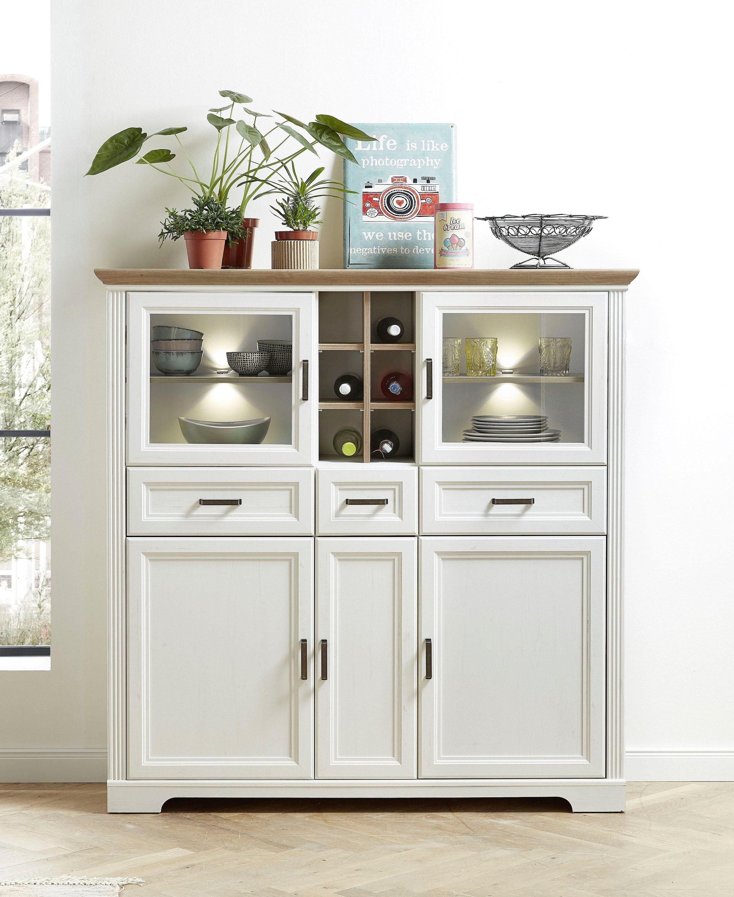 Innostyle Highboard »Jasmin«, 2 Glas-/Holztüren, 8 offene Fächer, inkl. LED-Beleuchtung