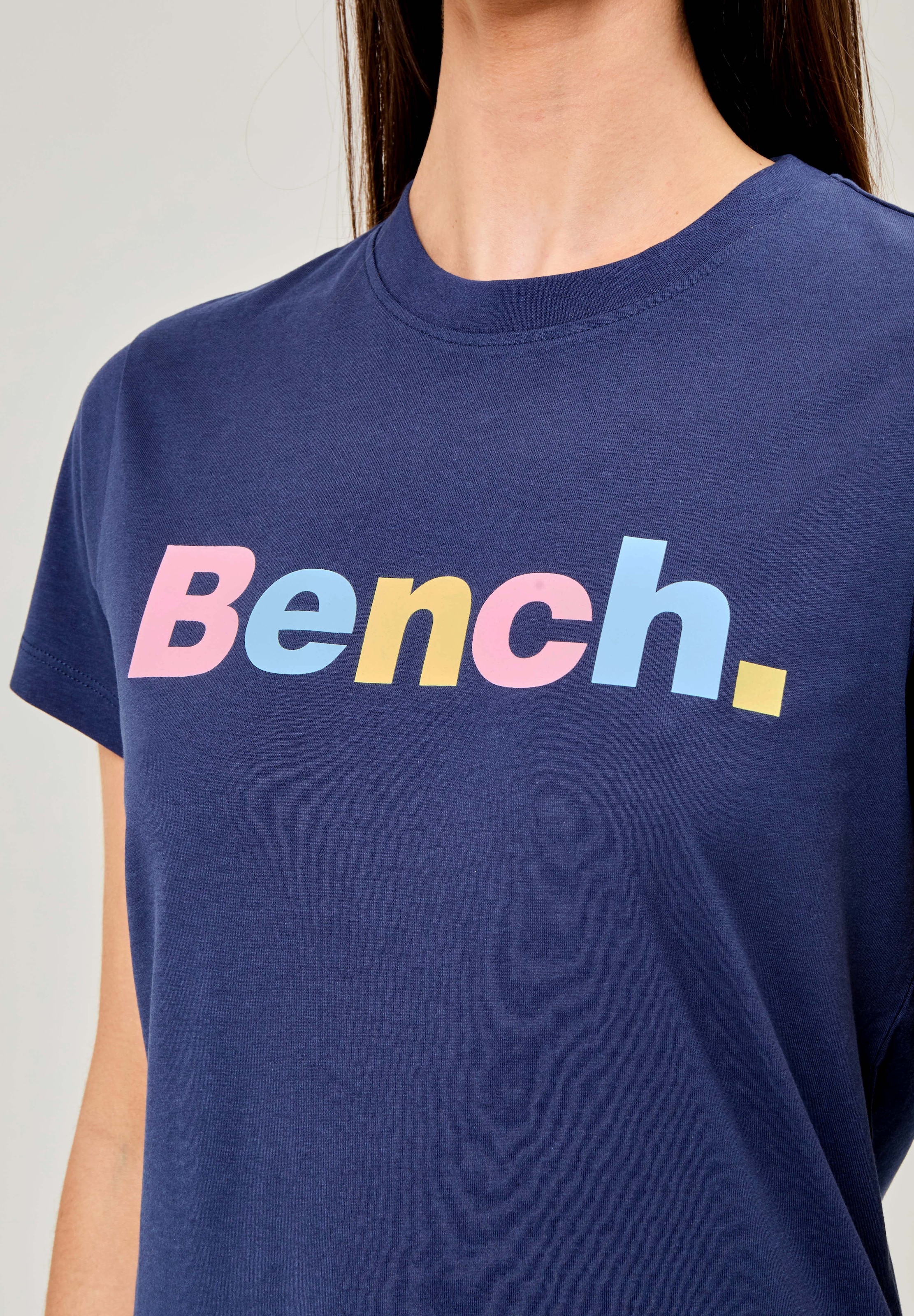 Bench. Rundhalsshirt »ELIO«