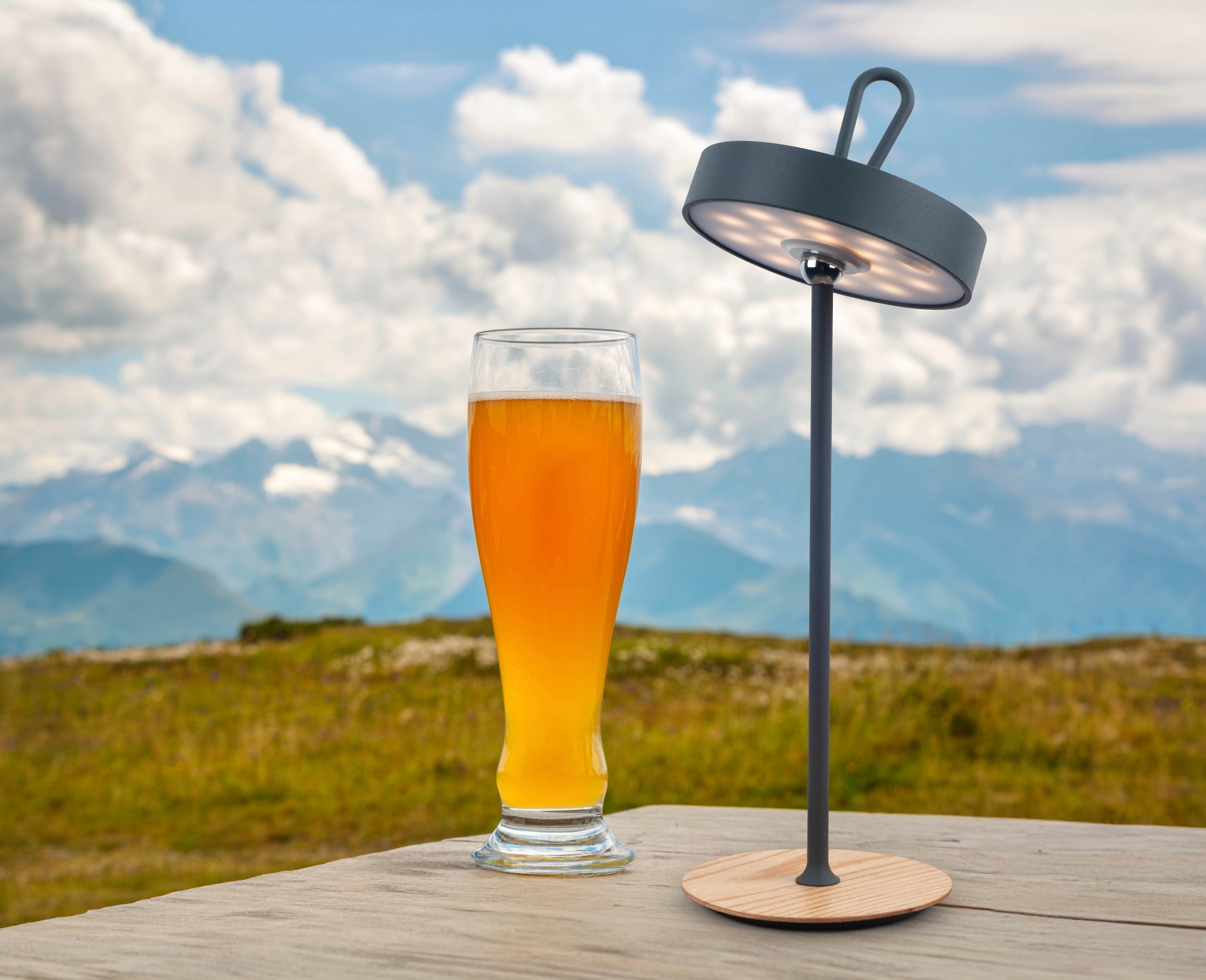 my home LED Tischleuchte »Charmont mit Holzfuß, abnehmbares Kopfteil als Hängeleuchte verwendbar«, 1 flammig, Leuchtmittel LED-Modul | LED fest integriert, aufladbar, inkl Akku + USB Kabel, Kopfteil magnetisch, abnehmbar, Holz