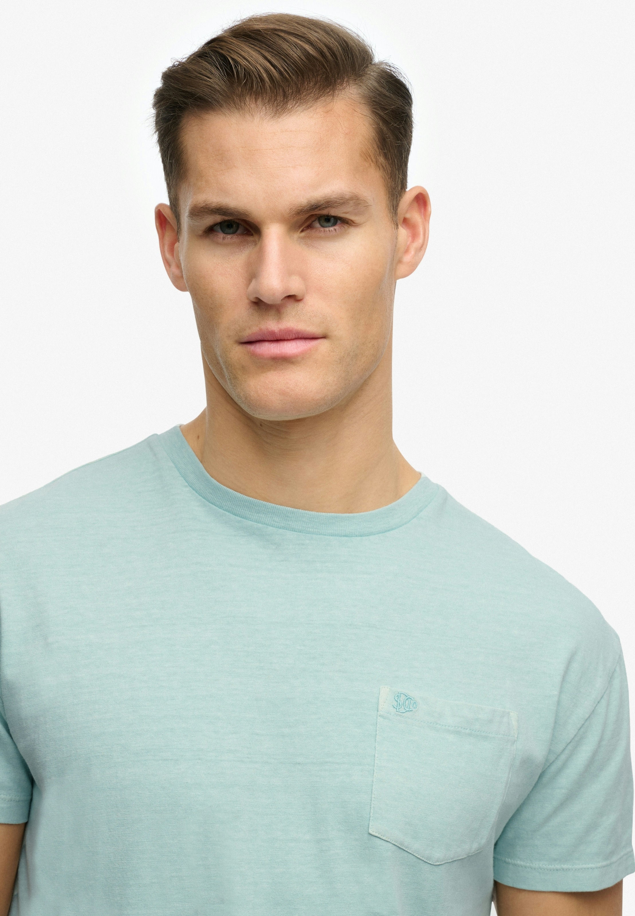 Superdry Rundhalsshirt »COTTON CLASSIC LINEN PKT TEE« aus tollem Baumwoll-Leinen-Mischgewebe