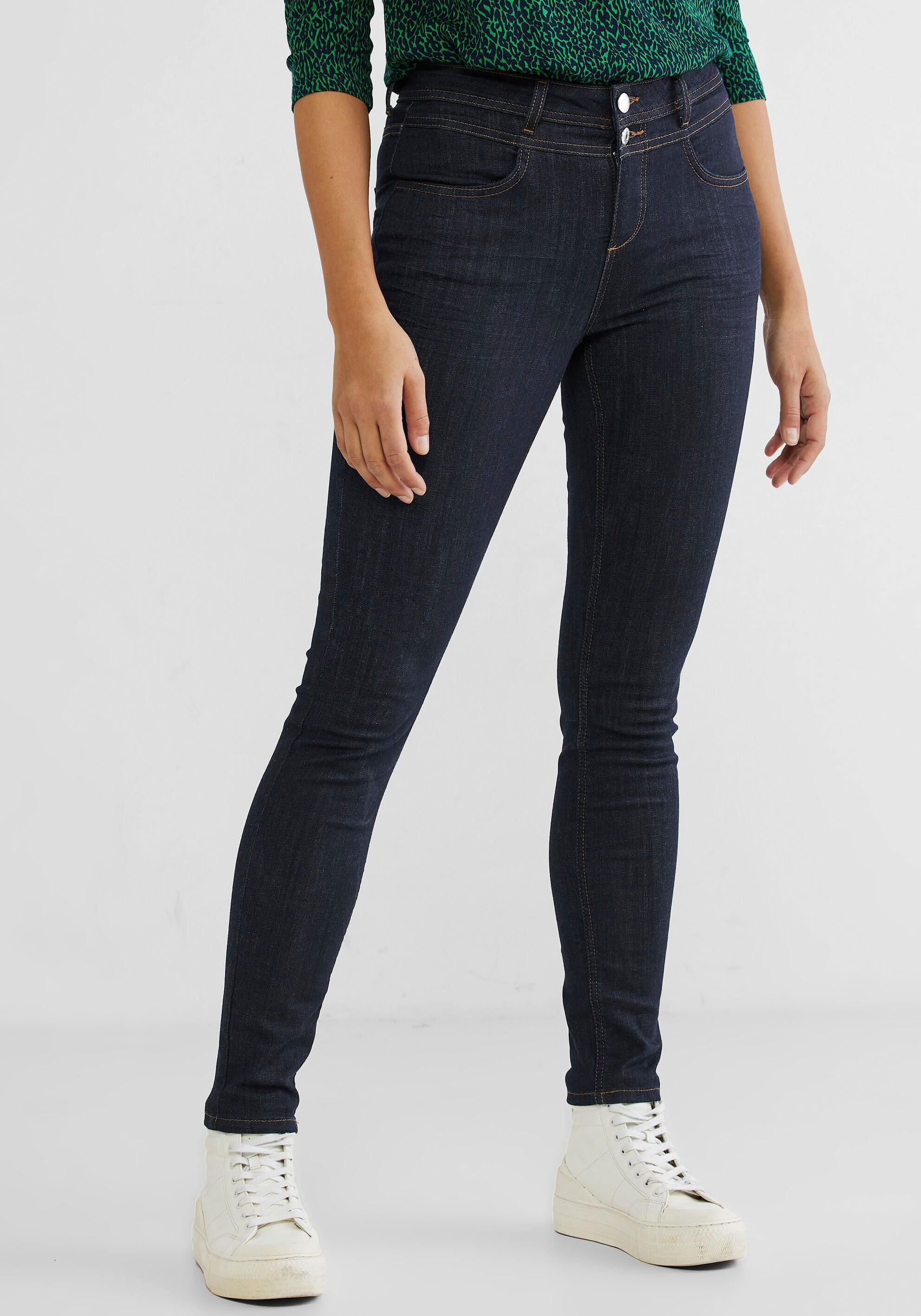 STREET ONE Slim-fit-Jeans in »STYLE schlichtem Design YORK«, bei