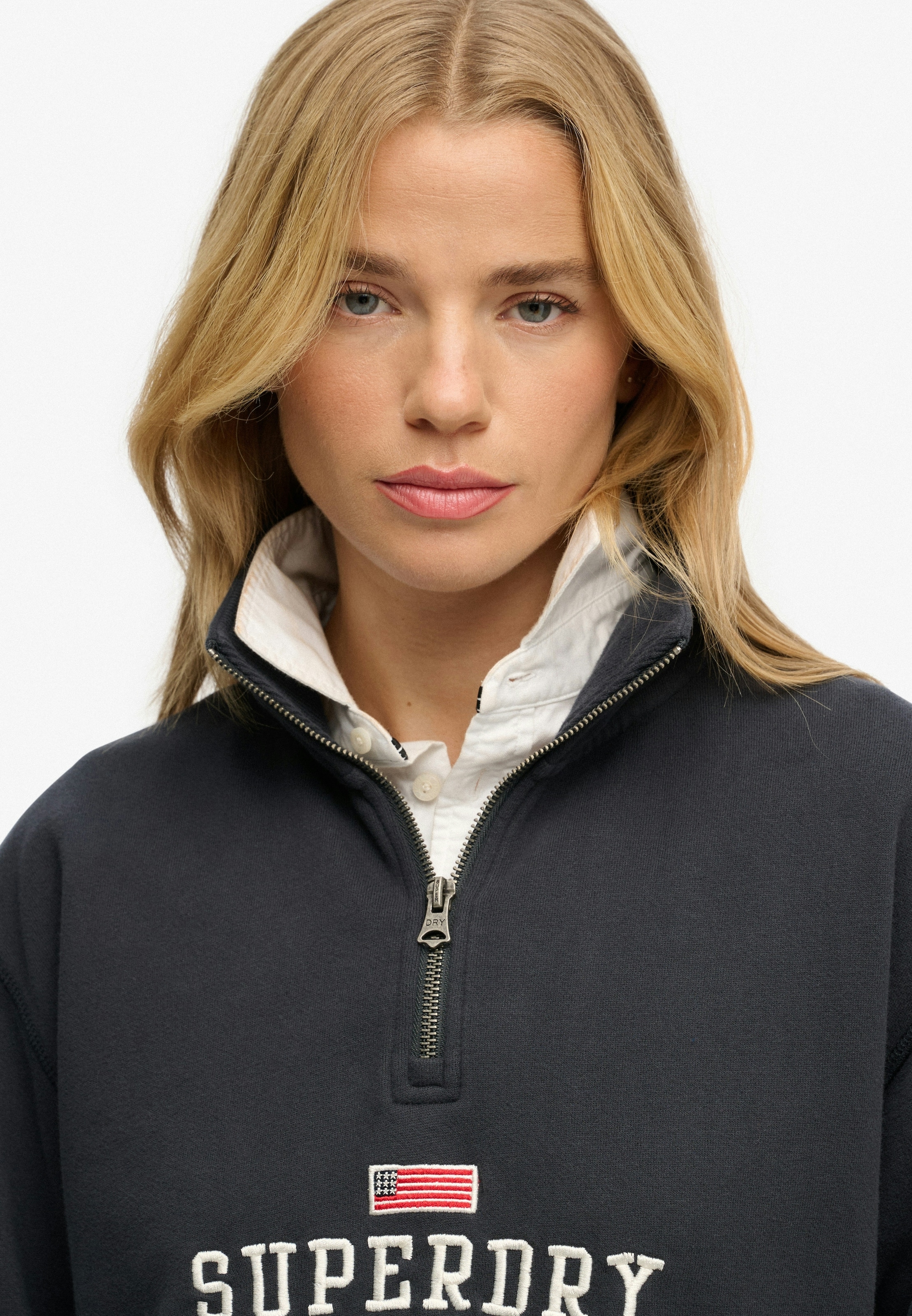 Superdry Sweatshirt »ATH ESS GRAPHIC HALF ZIP«
